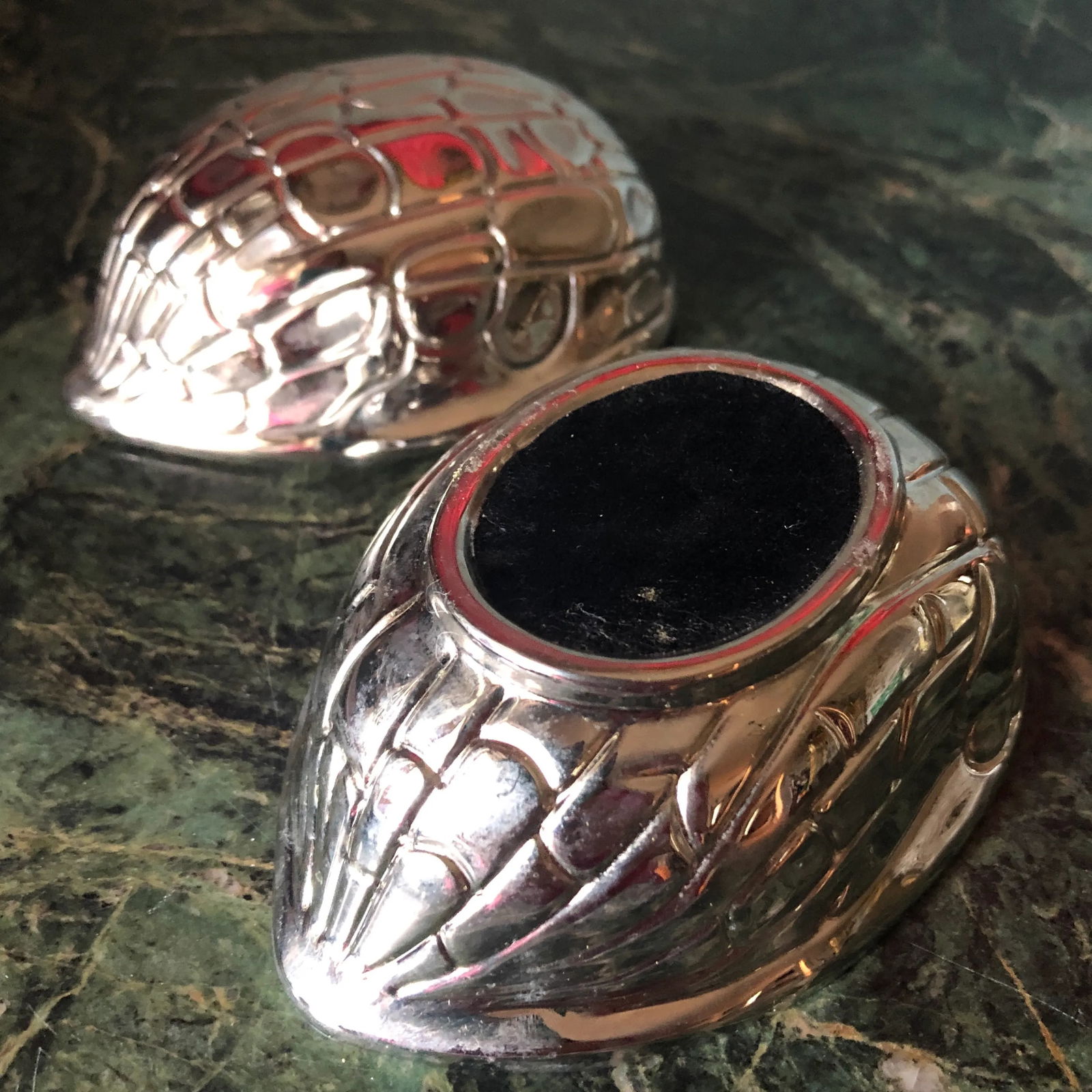 1970s Silver Nut Shaped Catchall Box - 4