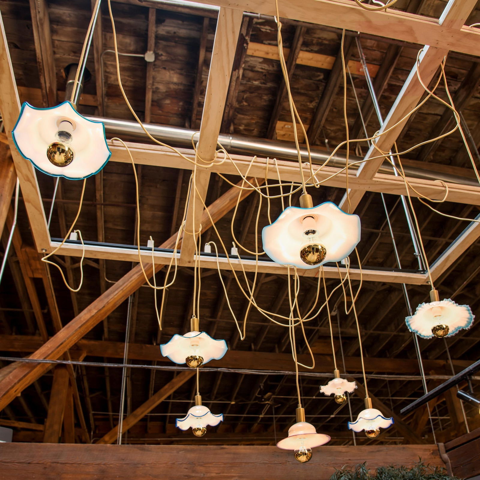 Vintage Chinese Shanghai Deco Glass Pendant, c. 1920 - 6