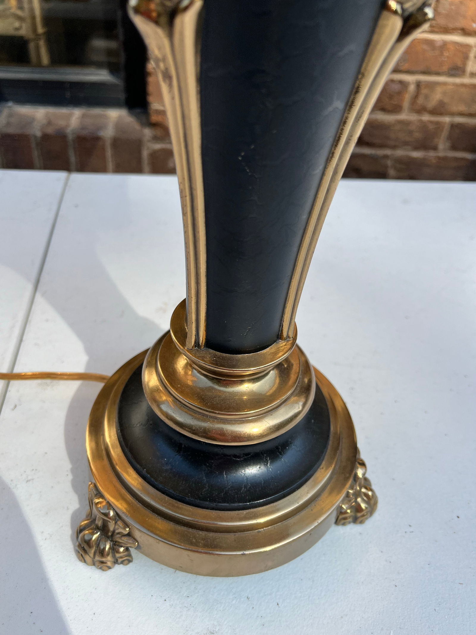 1970s Black and Gold Egyptian Lamp - 3