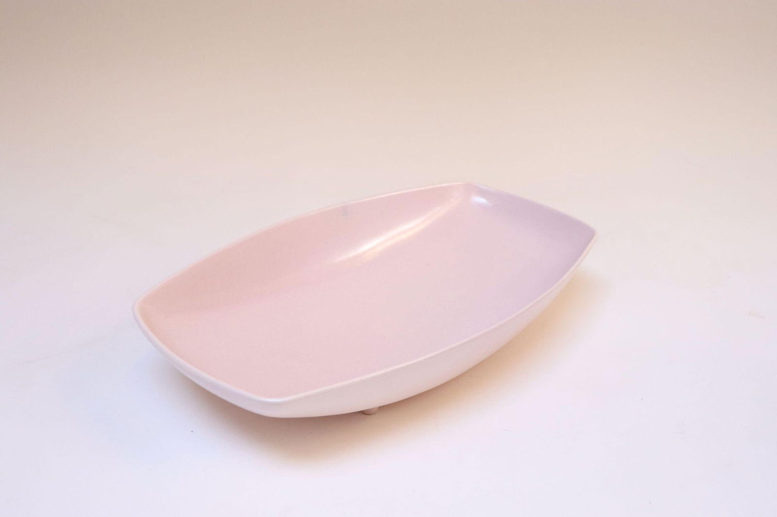 Vintage Pink Ceramic Elongated Footed Tray by Royal Haeger - 4