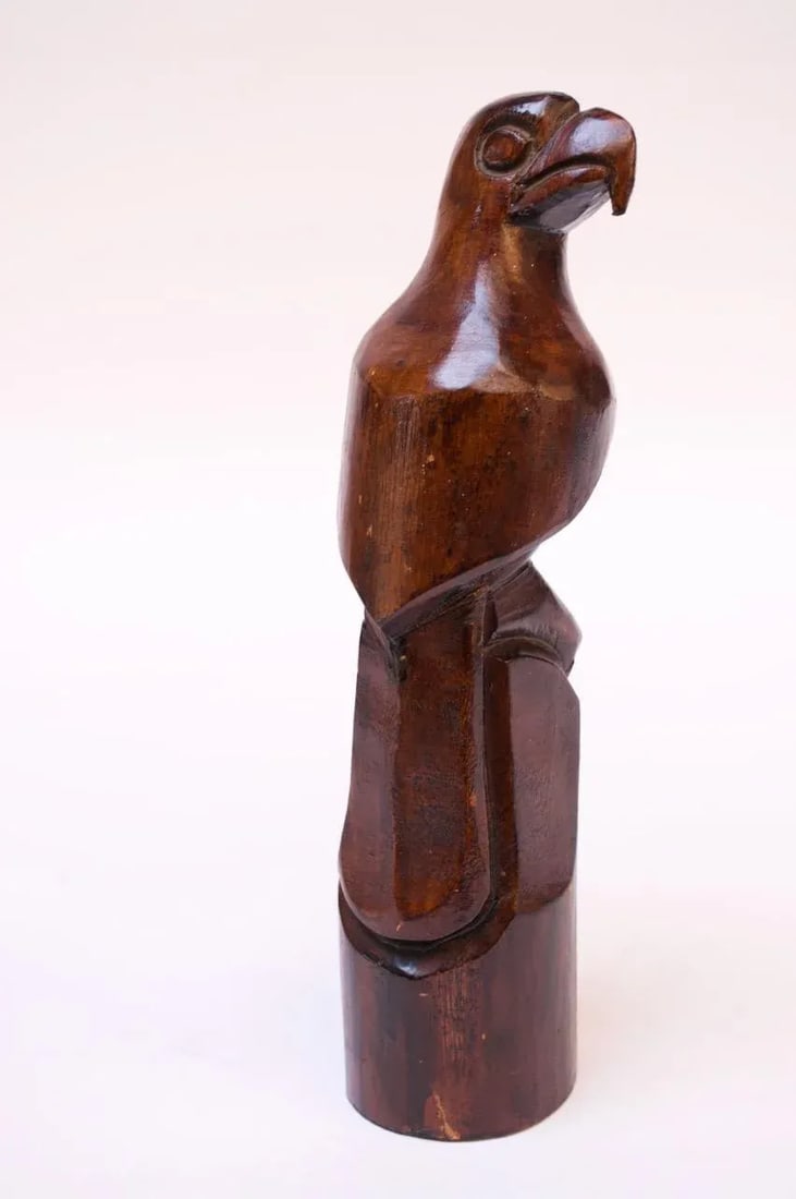 Vintage Folk Art Carved Eagle / Hawk Sculpture - 12