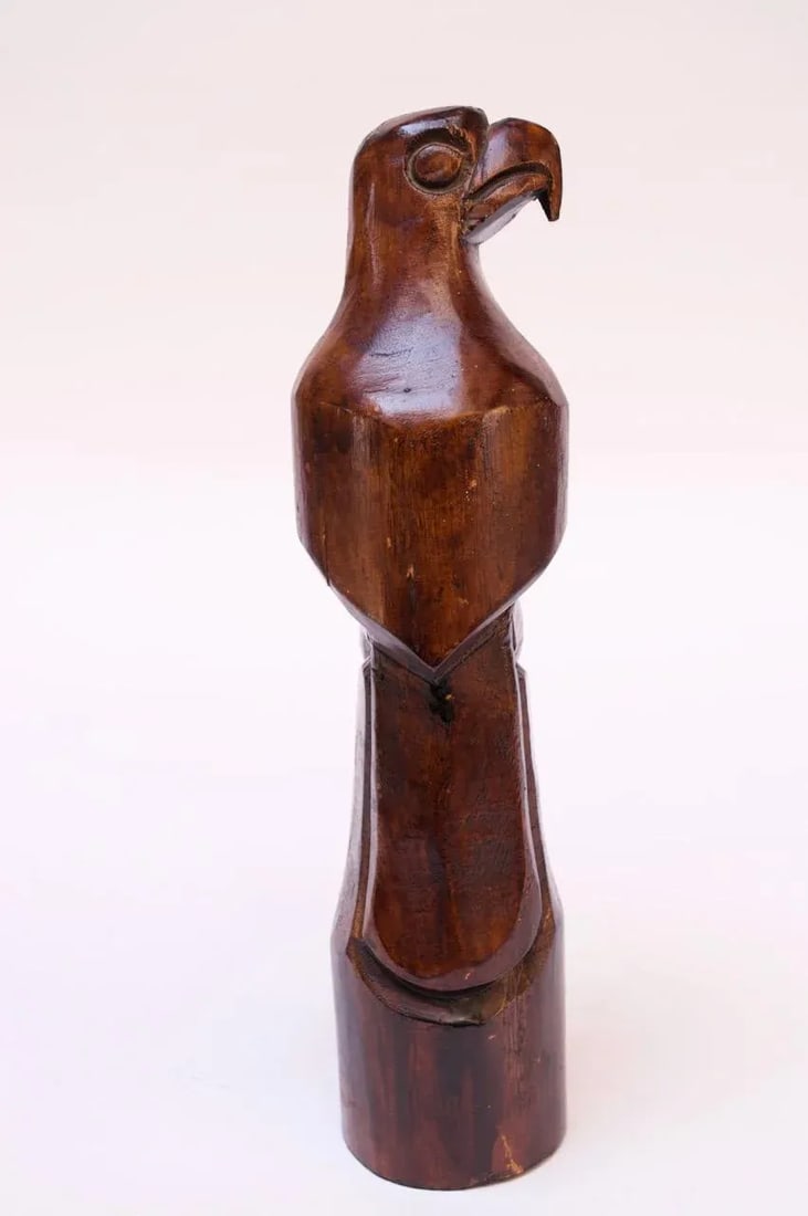 Vintage Folk Art Carved Eagle / Hawk Sculpture - 3
