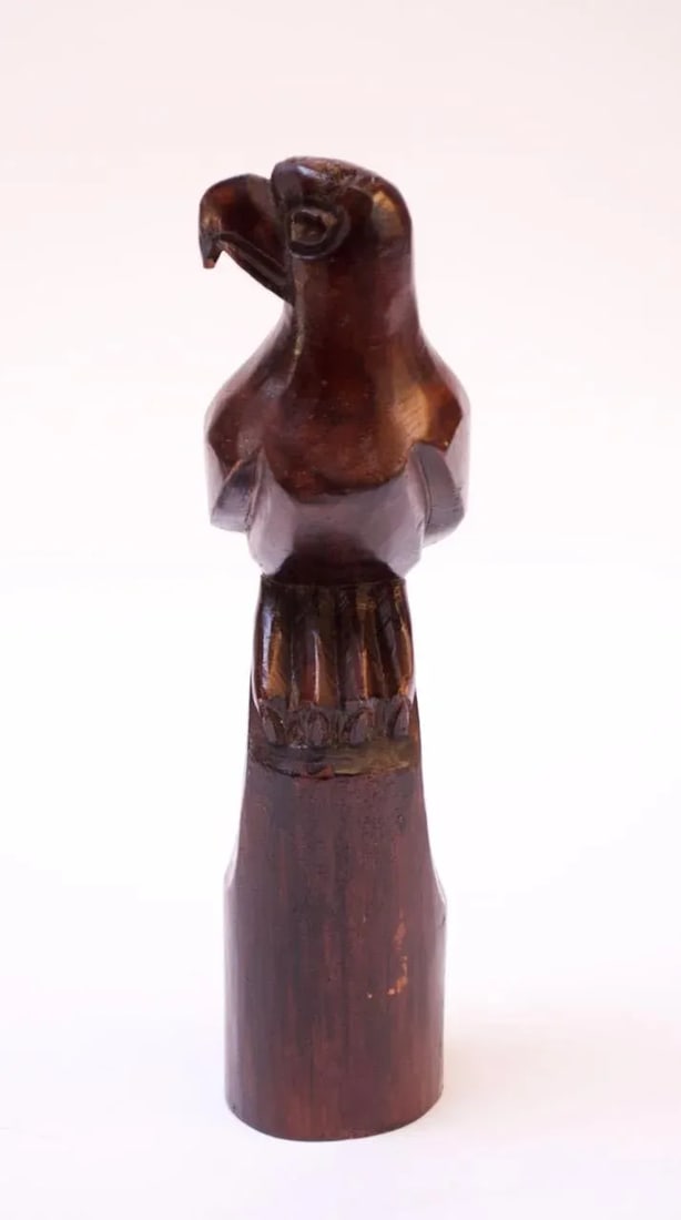 Vintage Folk Art Carved Eagle / Hawk Sculpture - 4