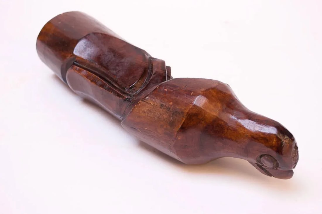 Vintage Folk Art Carved Eagle / Hawk Sculpture - 5