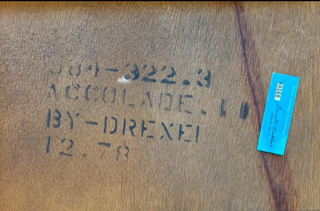 Stunning Vintage Drexel Heritage Accolade Side Table / Nightstand - 11