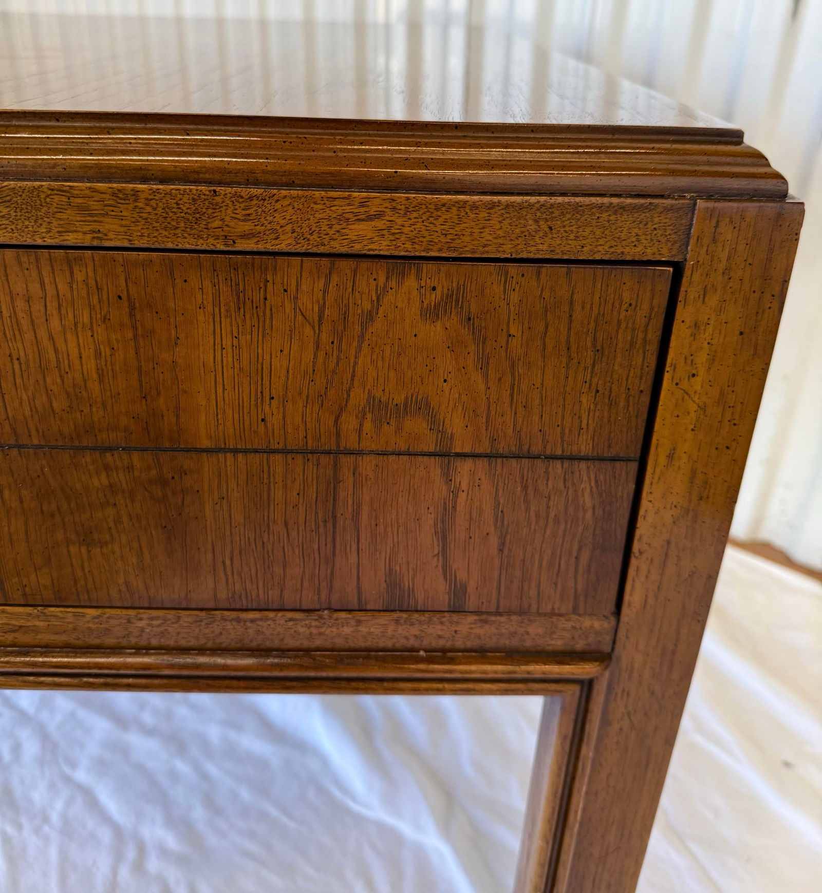 Stunning Vintage Drexel Heritage Accolade Side Table / Nightstand - 4