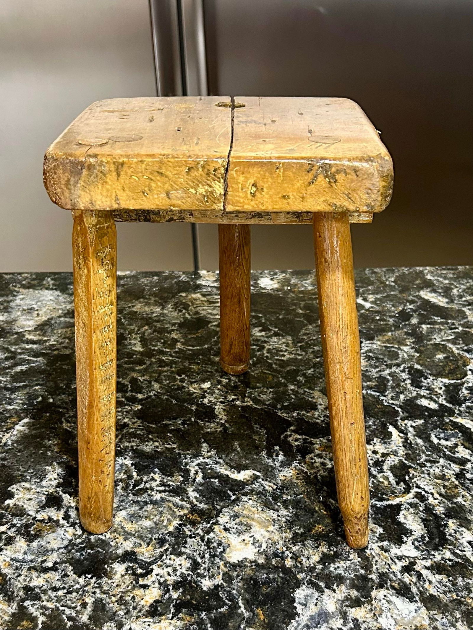 Mid 20th Century Amish-Made Hardwood Tripod Milking Stool - 5