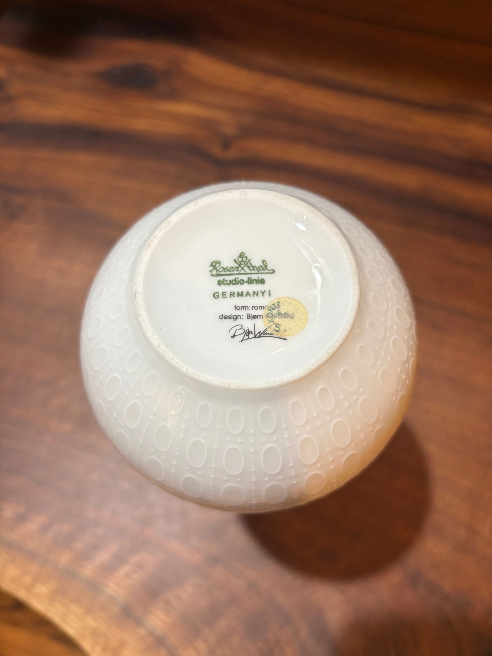 Mid-Century Romance Collection by Rosenthal Designed by Bjorn Wiinblad Vase With Gold - 2