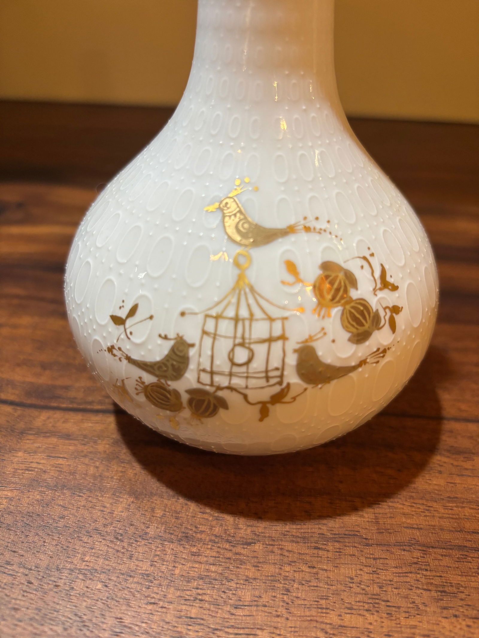 Mid-Century Romance Collection by Rosenthal Designed by Bjorn Wiinblad Vase With Gold - 3