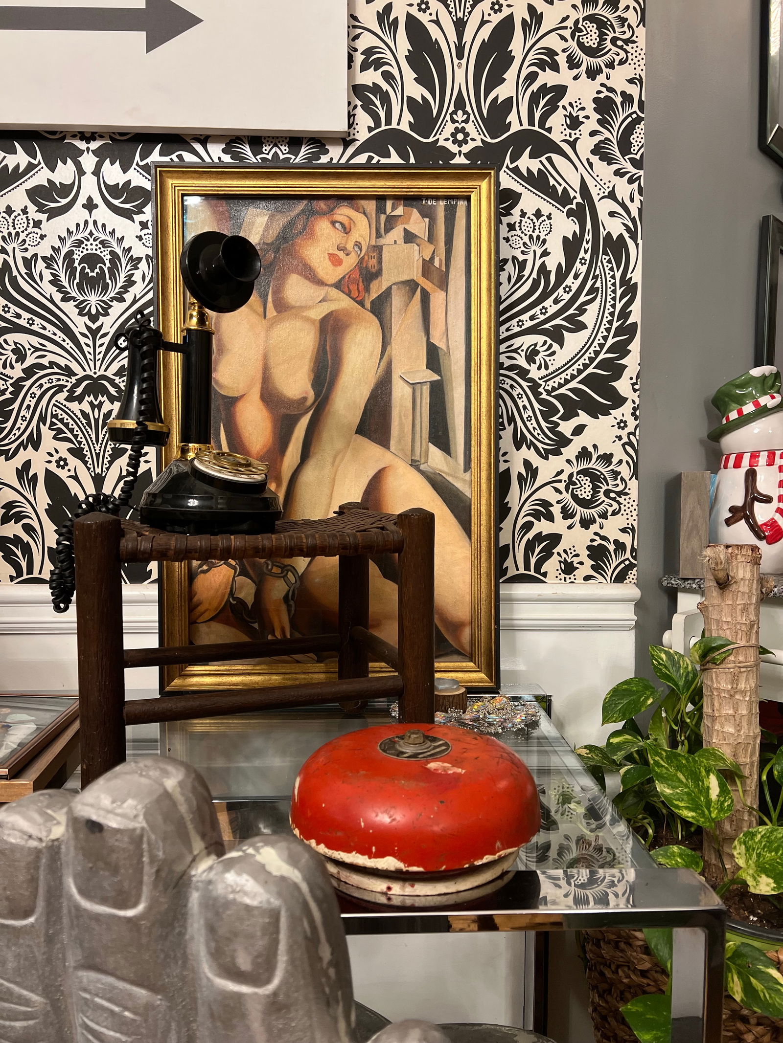 1970s Small Dark Brown Wooden Stool - 2