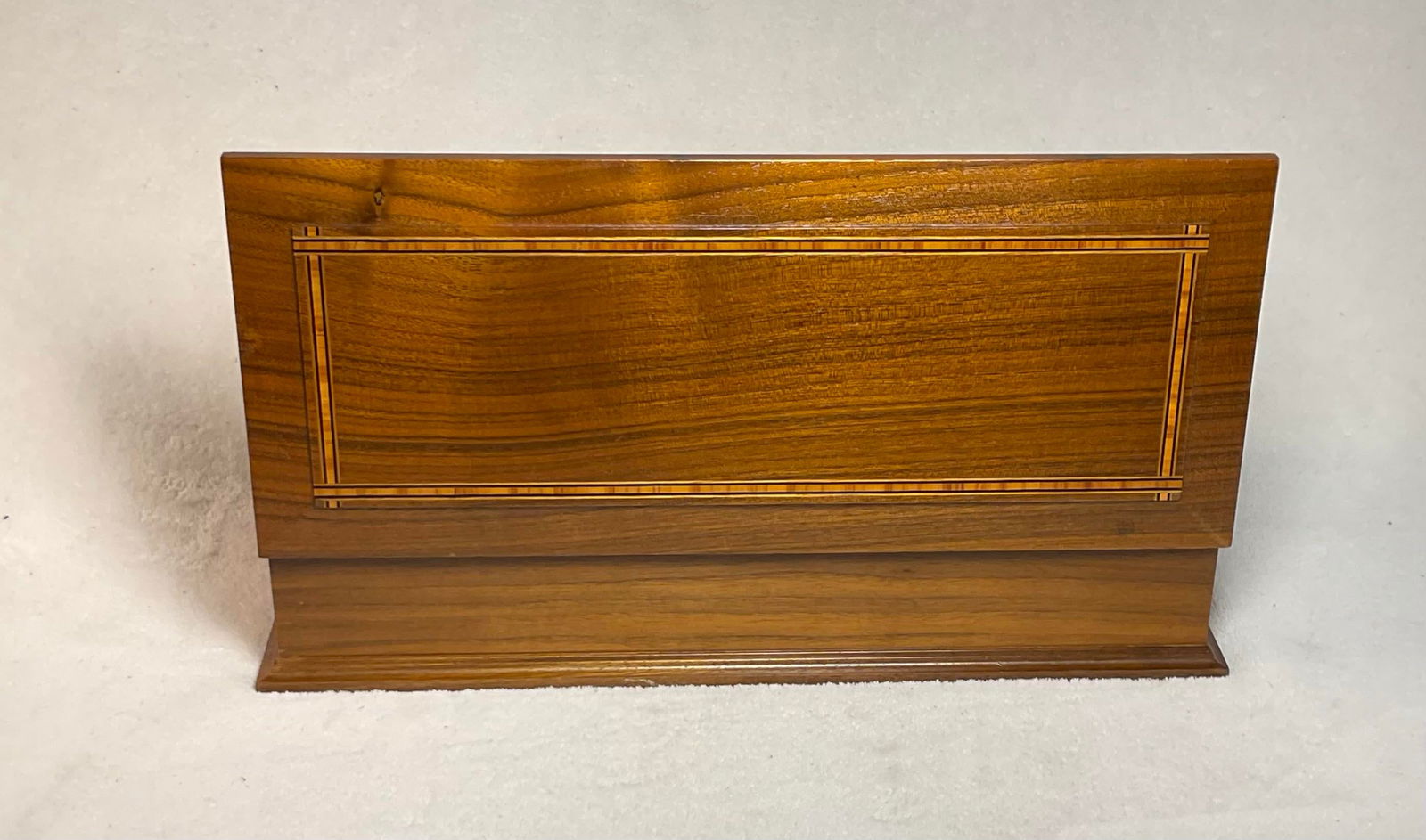 Mode Danish Rosewood Stainless Steel Knives by Sheffield England in Presentation Case, C. 70s - 5