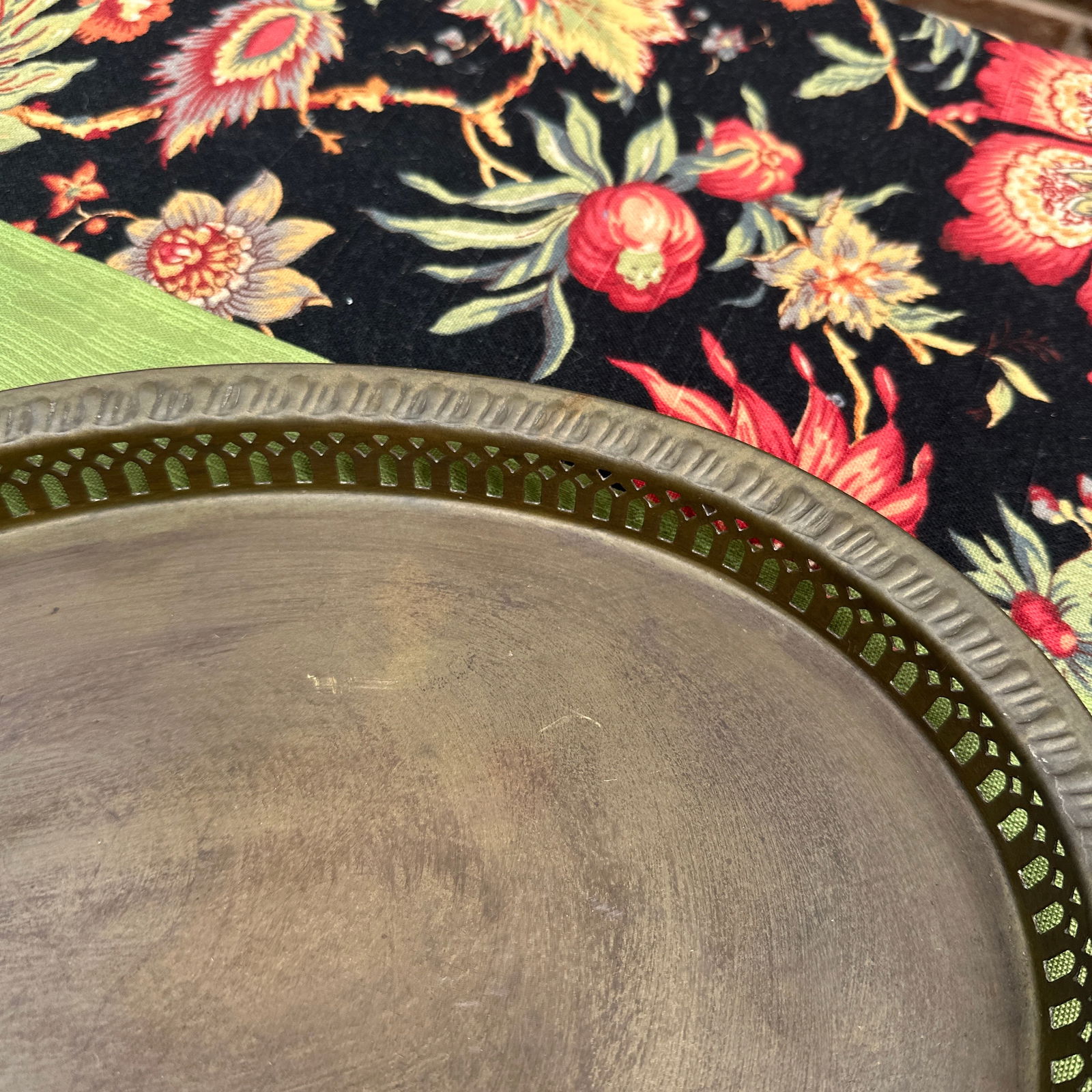 1970s Brass Oval Serving Tray - 4