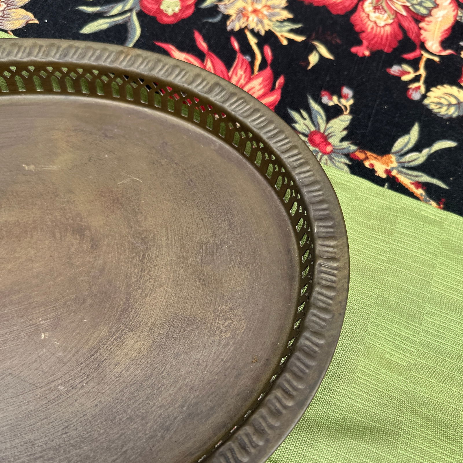 1970s Brass Oval Serving Tray - 5