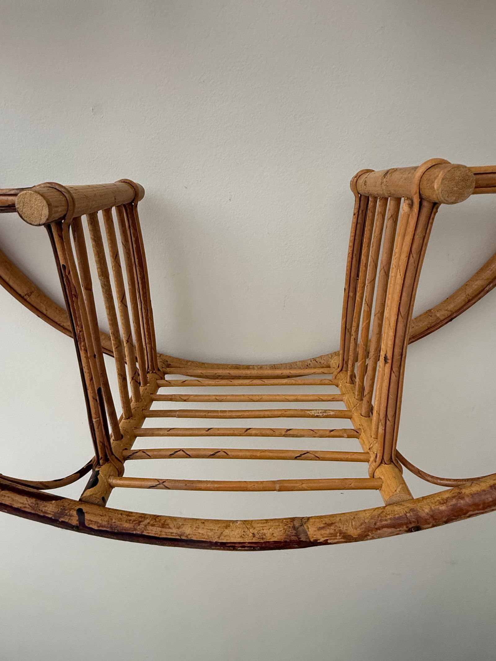 Coastal Bent Bamboo Round Shelf - 3