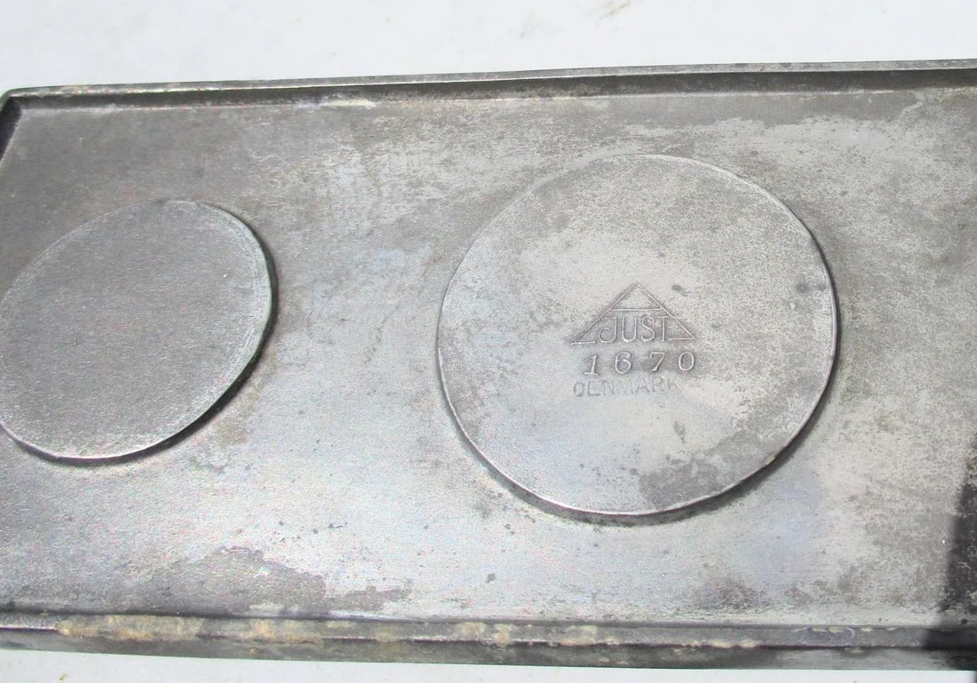 Just Pewter Table Setting - a Set of 4 Pieces - 8