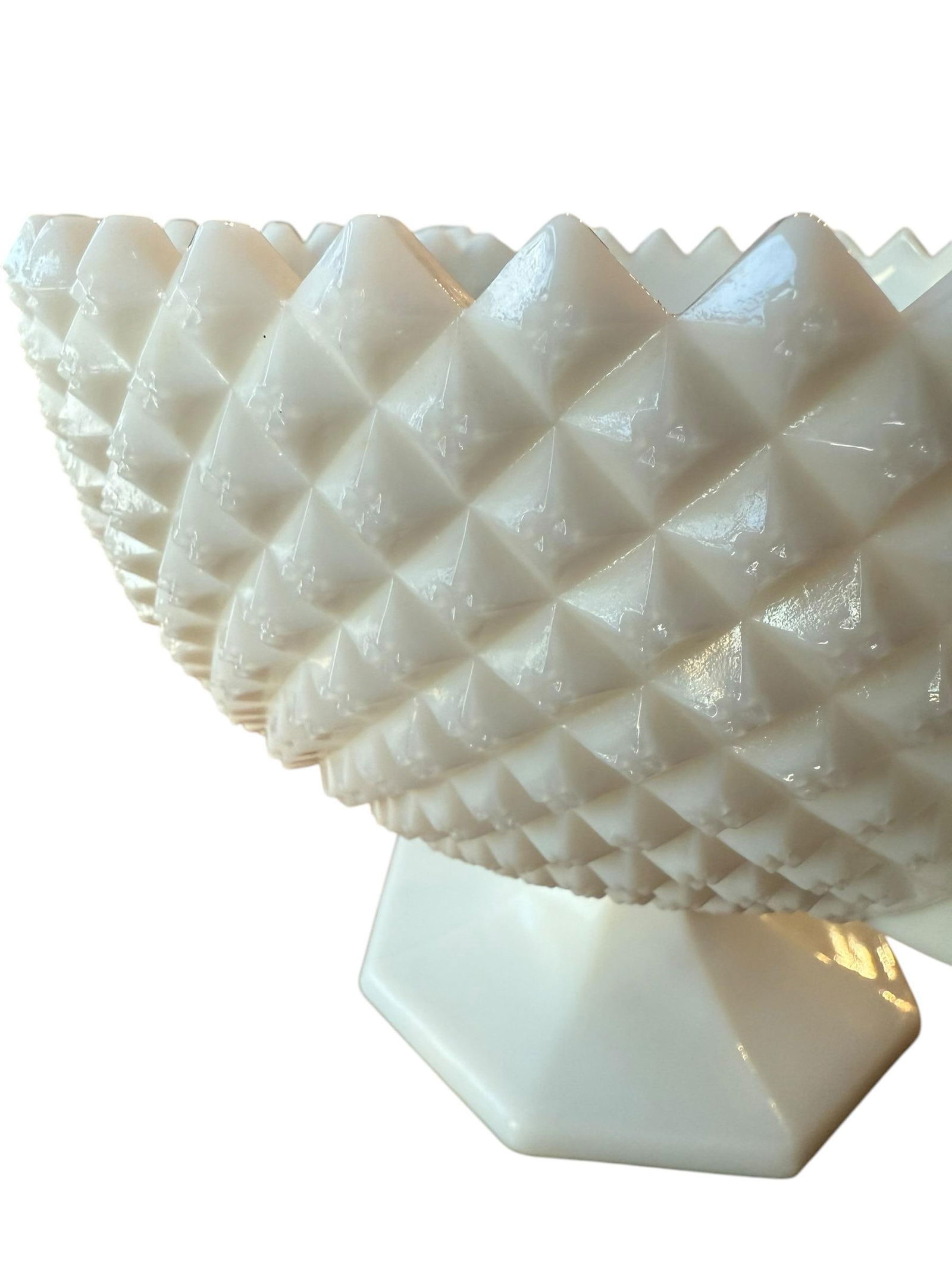 Mid 20th Century Westmoreland Trophy Diamond Hobnail Compote Pedestal Bowl - 4