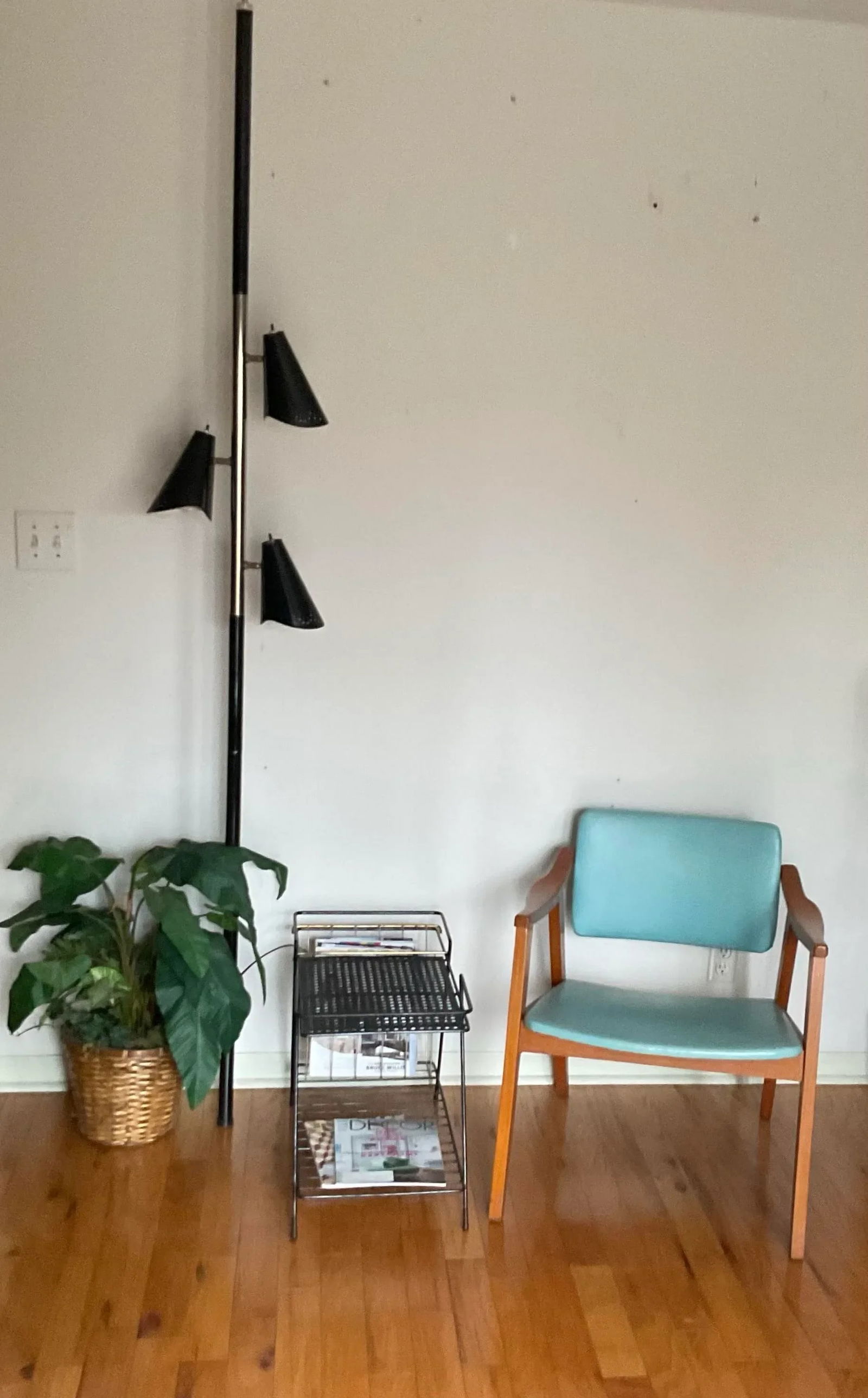 Vintage 1960s Mathieu Mategot Style Mid-Century Modern Magazine Rack Table - 12