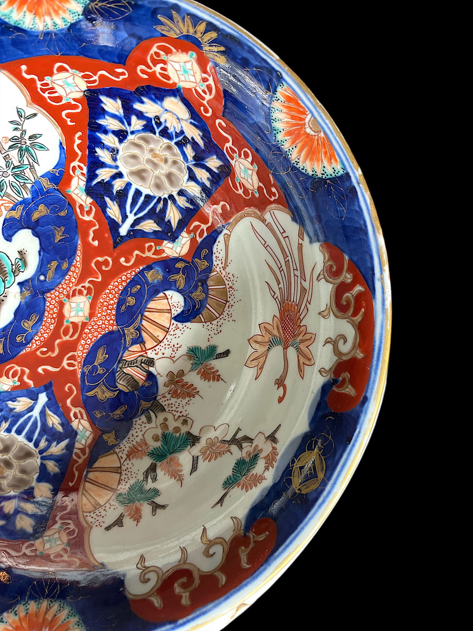 19th Century Meiji Period Japanese Cobalt Blue, Iron Red, and Gold Imari Bowl - 4