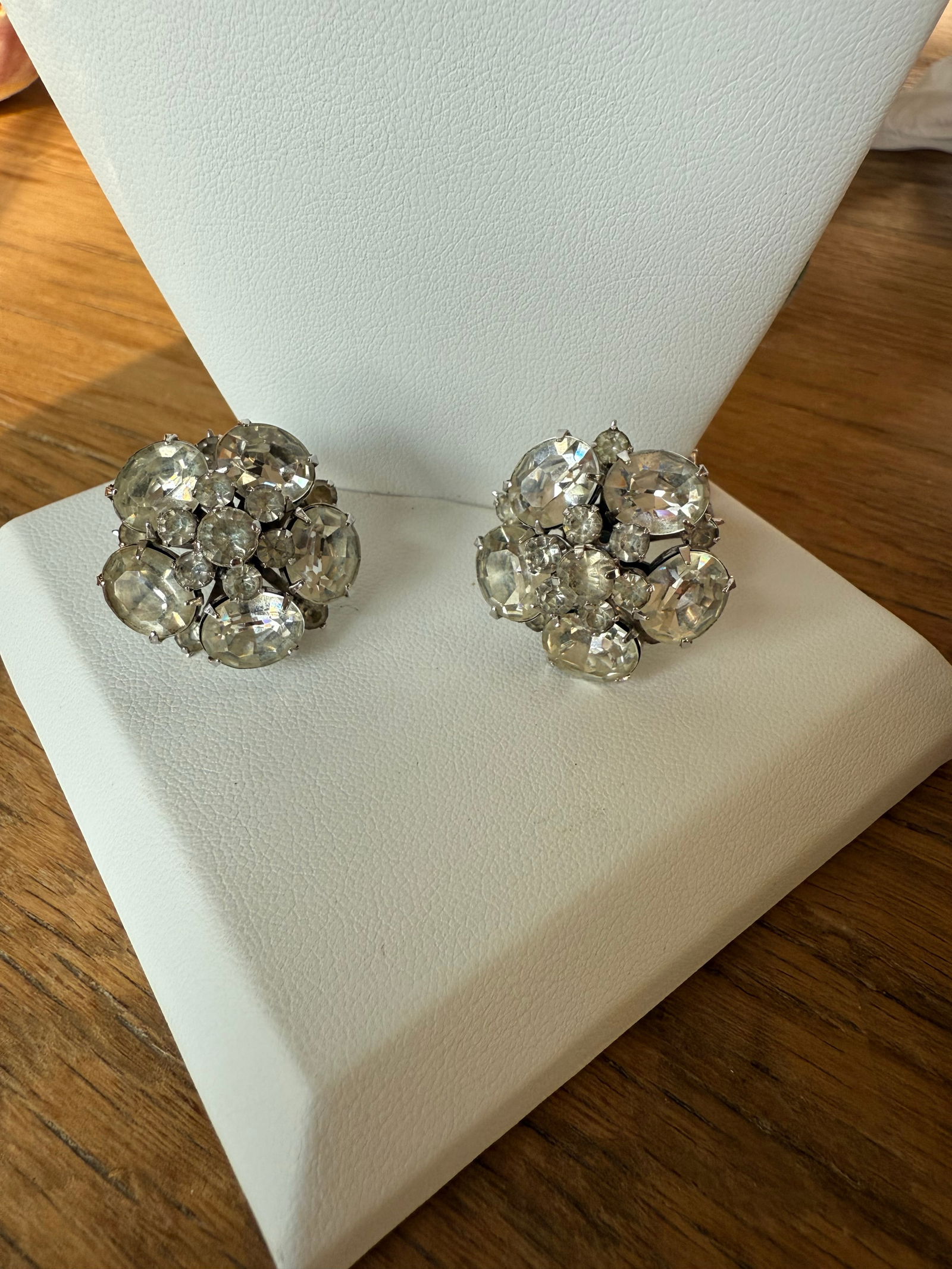 1950s Vintage Coro Faux Diamond Cluster Clip on Earrings, A Pair - 3