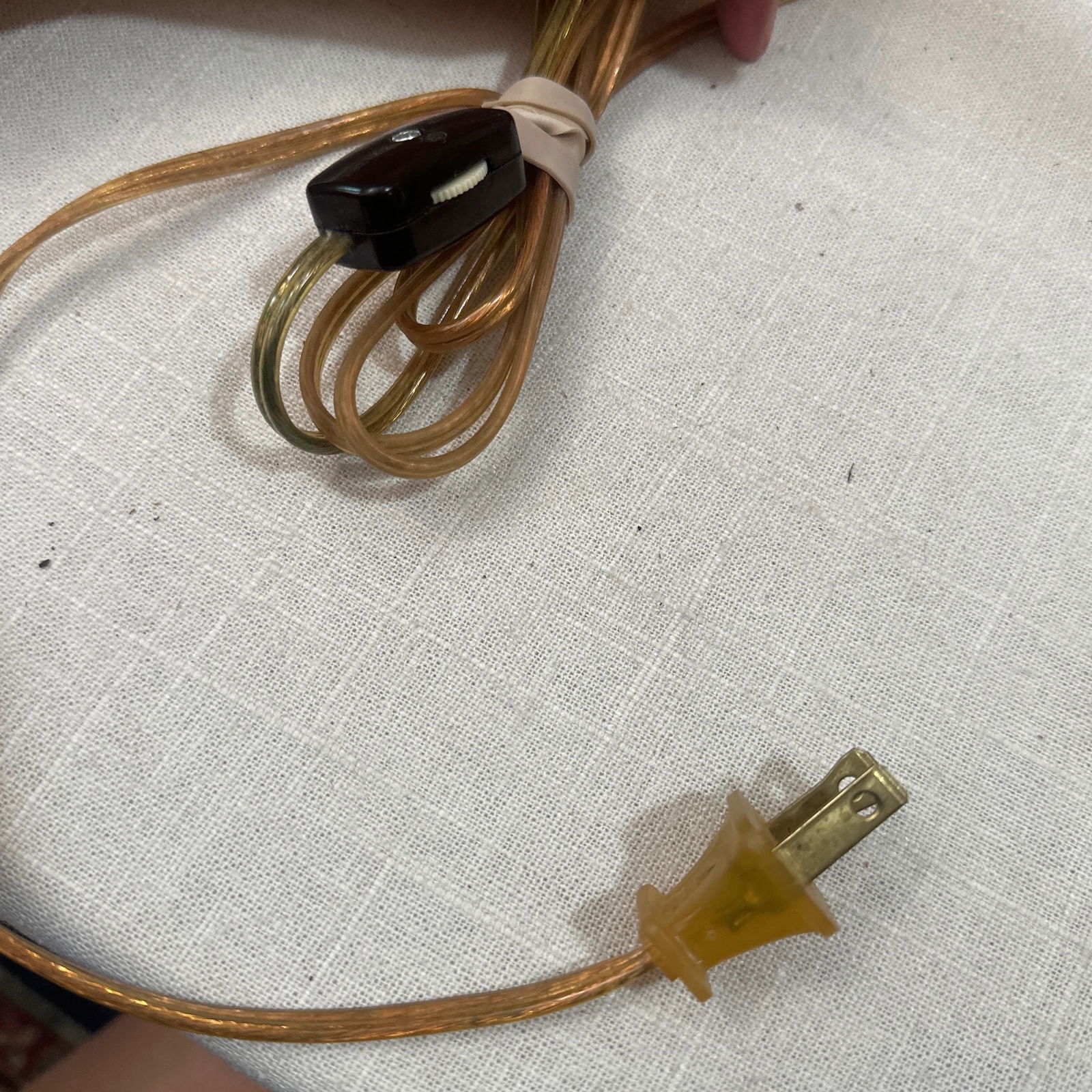 1970s Simple Brass Table Lamp With Lampshade - 2