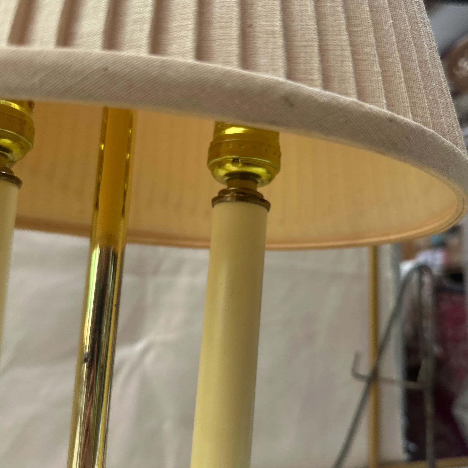 1970s Simple Brass Table Lamp With Lampshade - 5