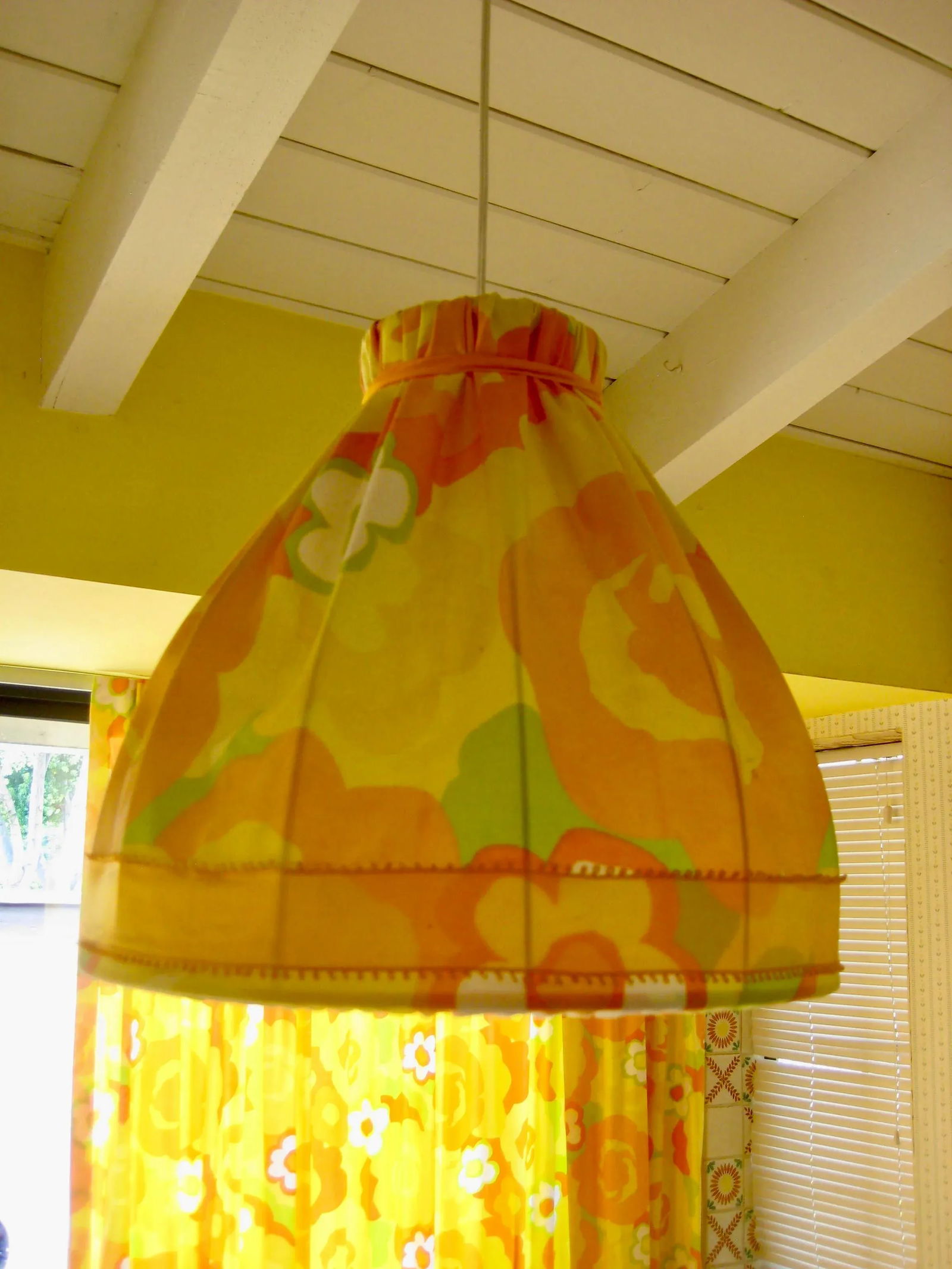 1970s Mid-Century Modern Floral Textile Chandelier - 4