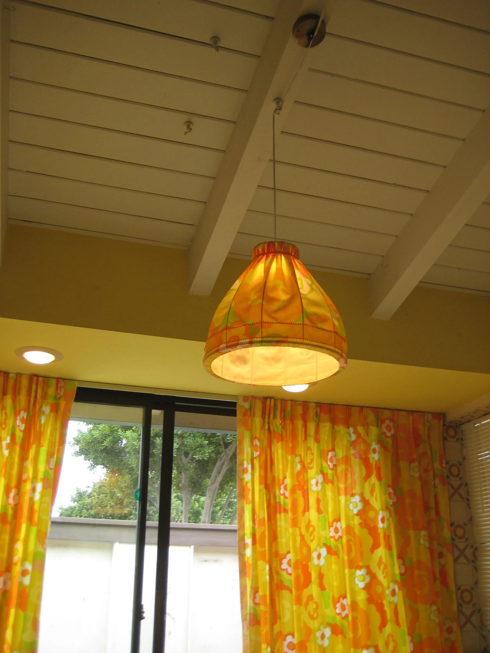 1970s Mid-Century Modern Floral Textile Chandelier - 6