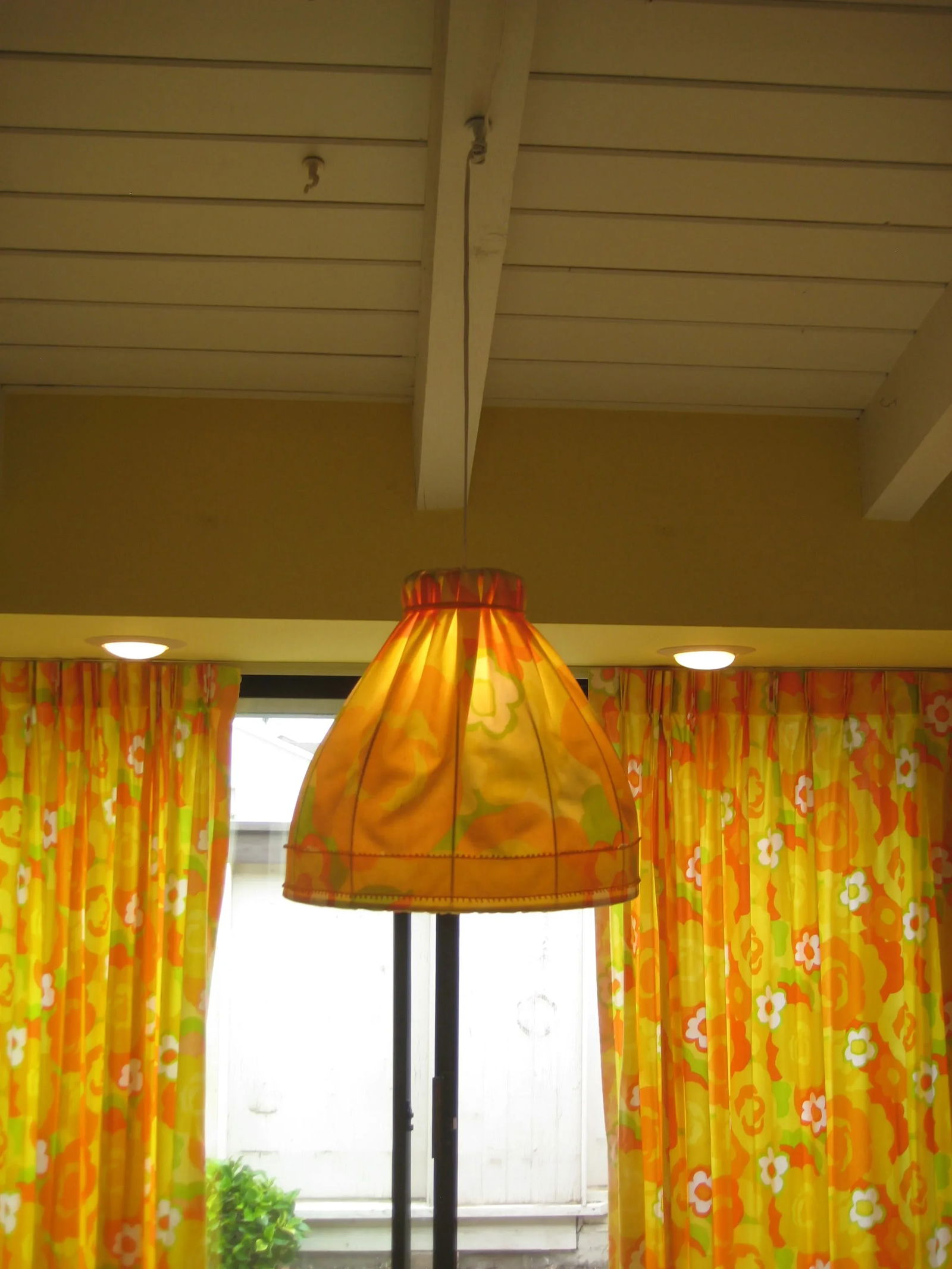 1970s Mid-Century Modern Floral Textile Chandelier - 7