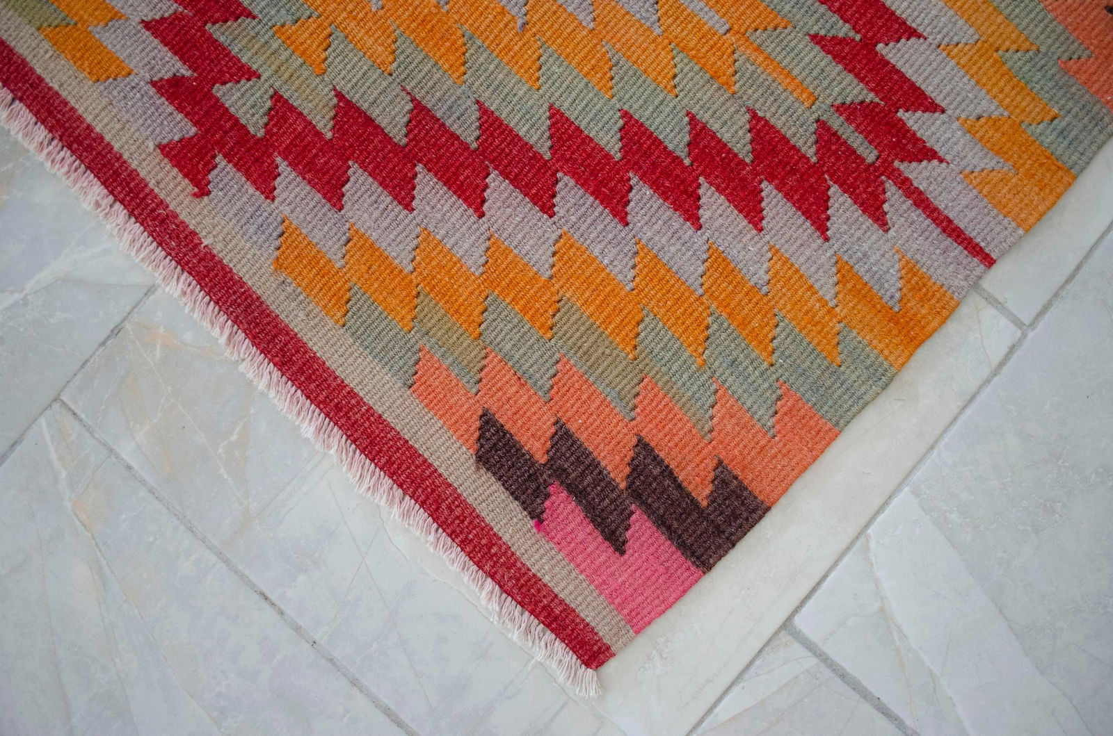 Hand Woven Turkish Rug Kilim Tribal Decor - 5'5" X 9'2" - 12