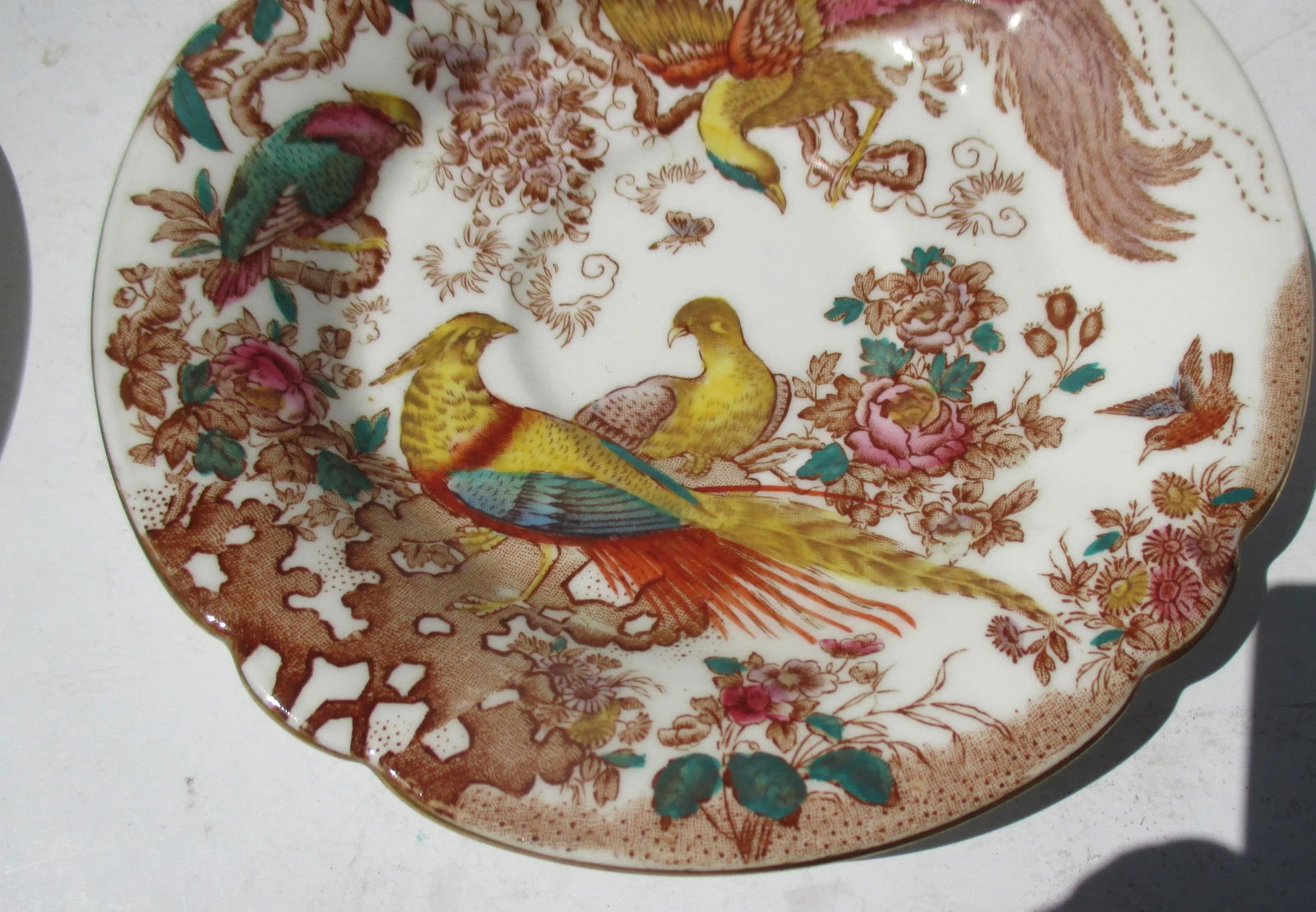 Olde Avesbury Pattern Royal Crown Darby Pair of Dishes - A Pair of 2 - 4