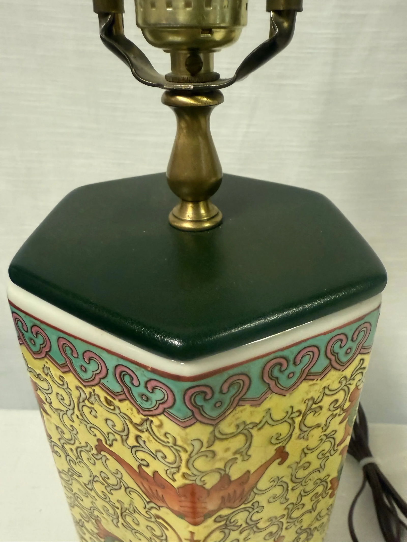 Vintage Chinoiserie Chinese Export Yellow Porcelain Table Lamp With Floral Pattern - 9