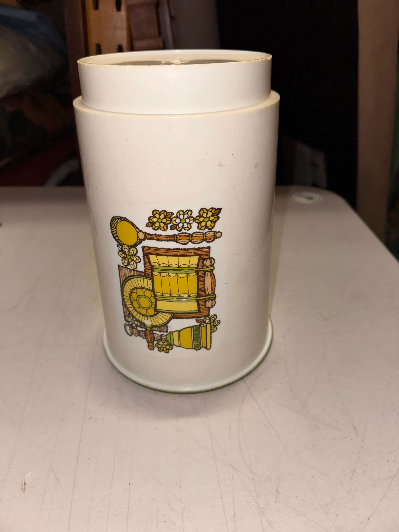 Pair of 1970s Nesting Containers With Floral Accents - 3