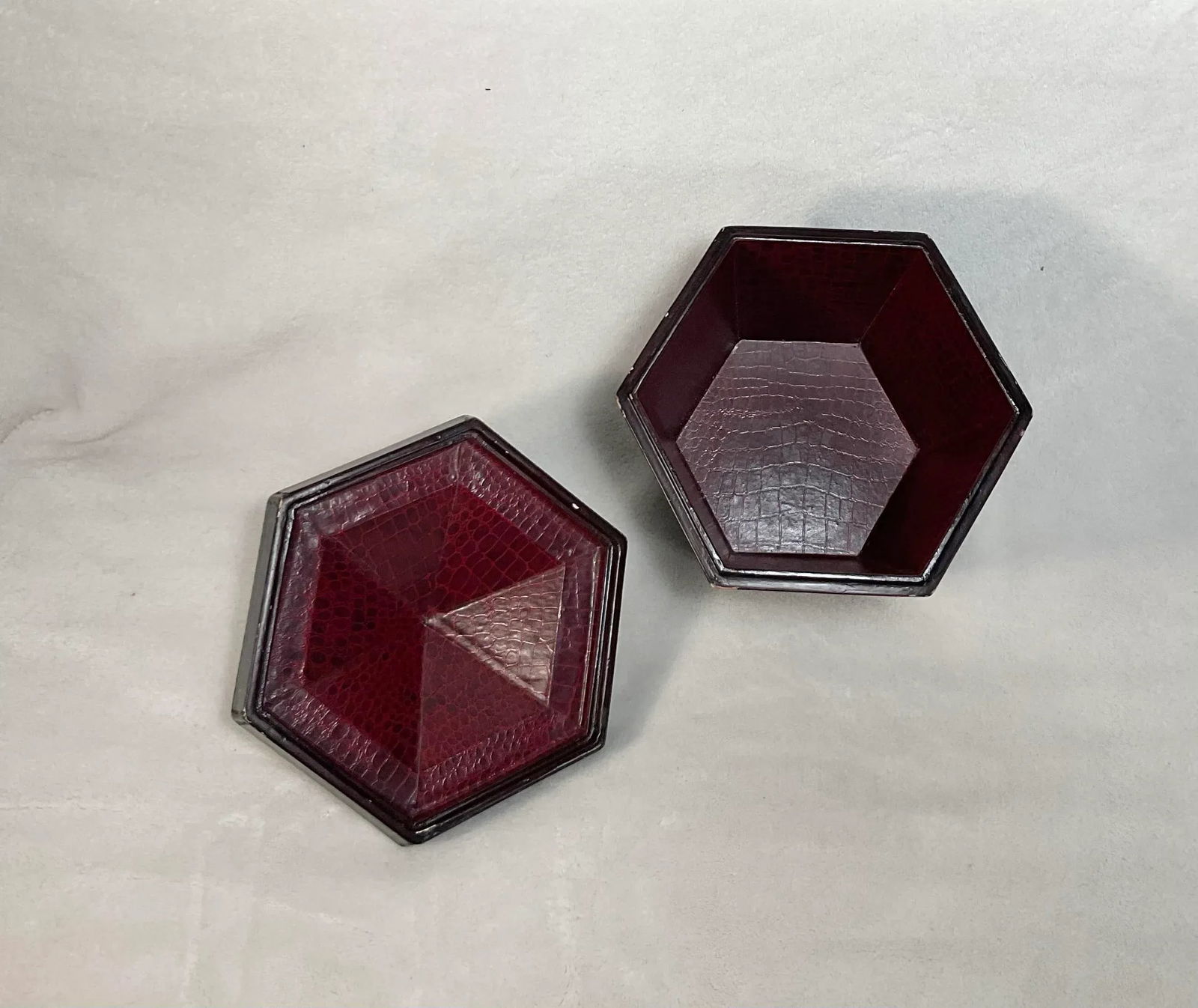 Vintage Tea Caddy Lidded Hexagonal Wooden Box With Brass Fist Finial - 4