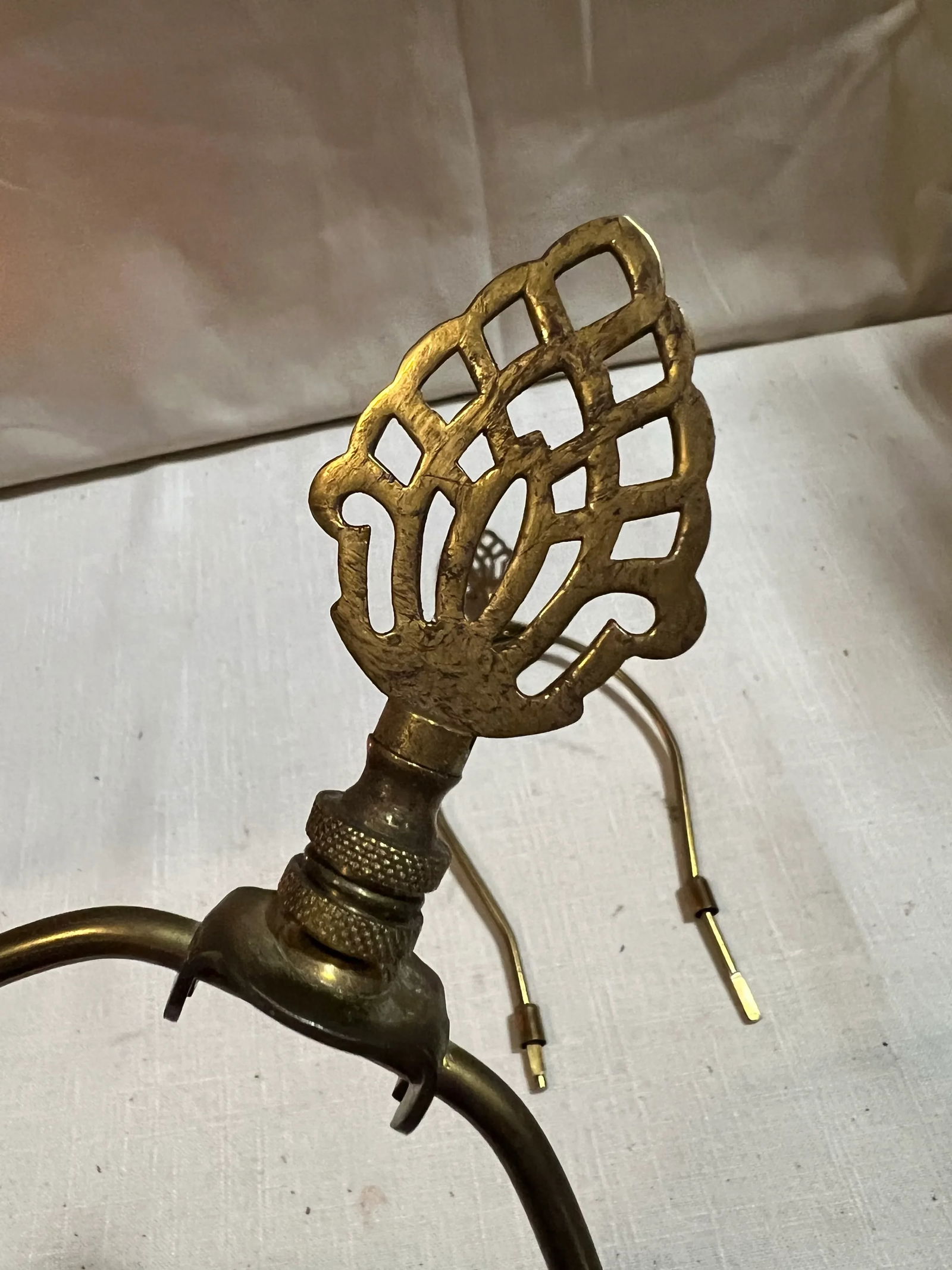 Pair of 1970s Brass Lamp Harps and Finials - 3