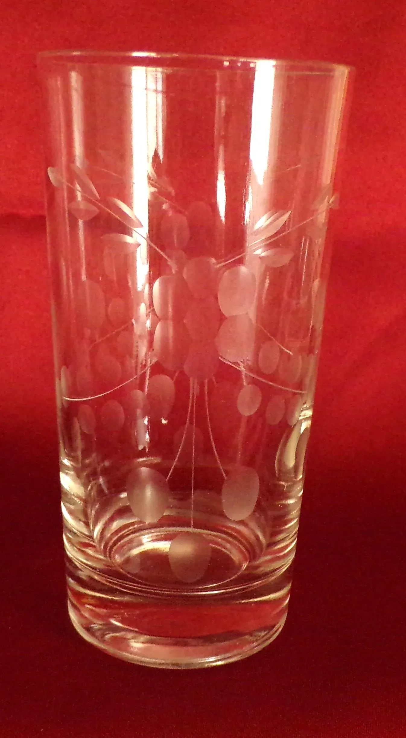 1960s Large Pitcher and Eight Glasses, Etched With Flowers and Leaves - 9 Pieces - 13