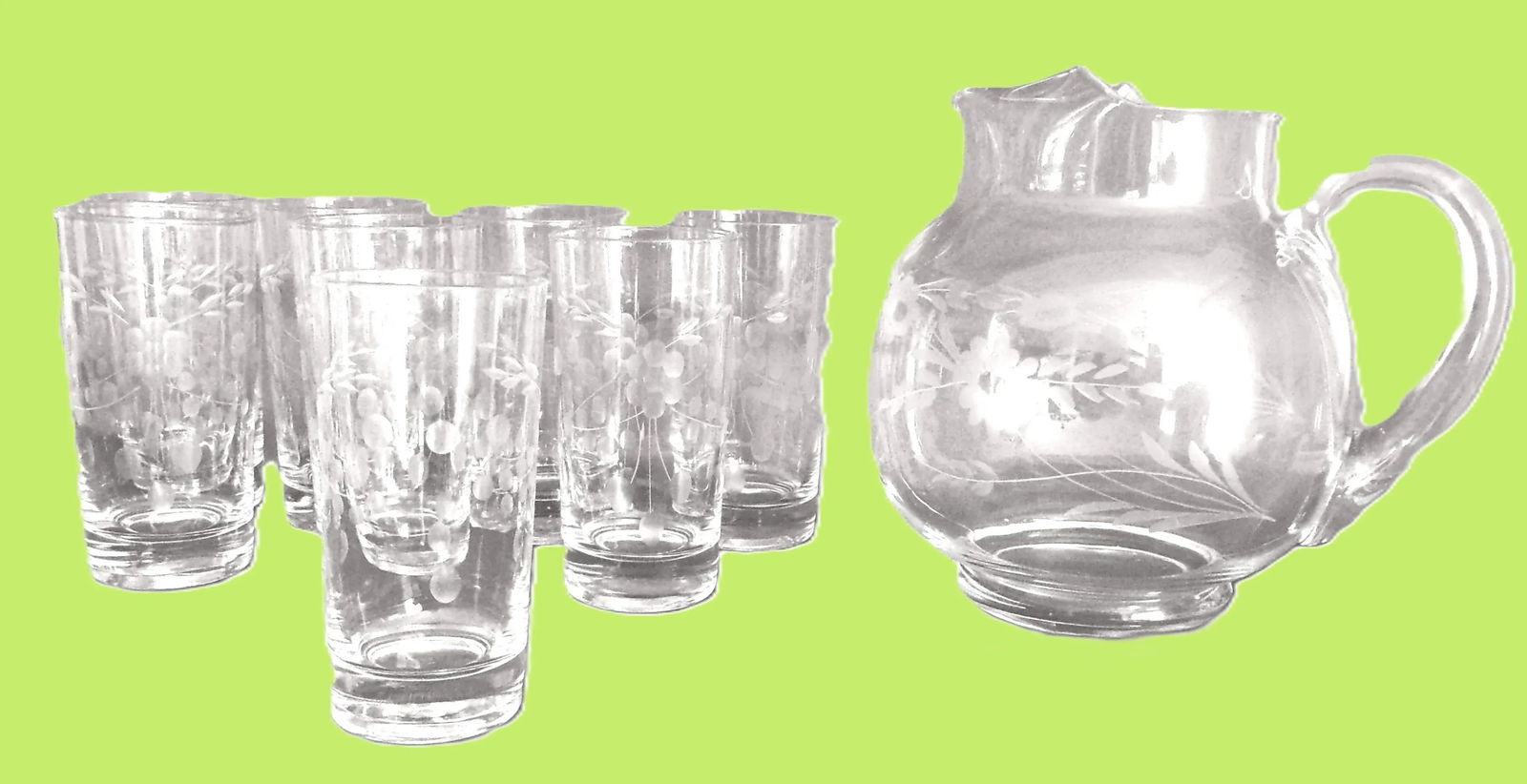 1960s Large Pitcher and Eight Glasses, Etched With Flowers and Leaves - 9 Pieces - 3