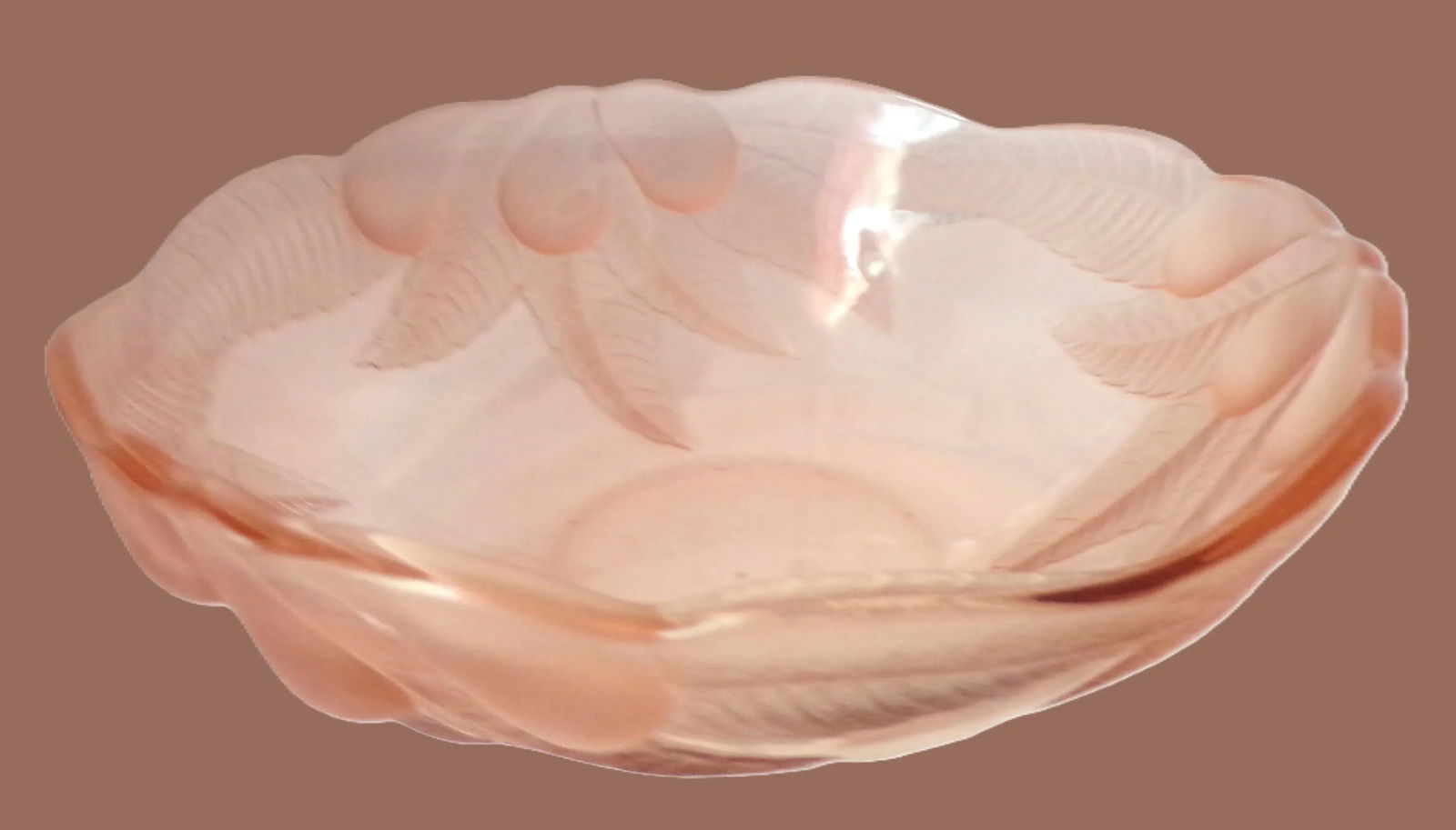 Antique Rosaline Fruit/Salad Bowl of Depression Glass by Luminarc, in France, 1920-1930s W/ Frosted - 5