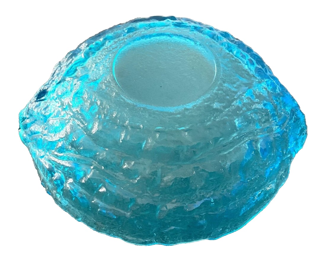 Ice Blue Centerpiece / Console Bowl by Tiara Indiana Glass, "Aloha" (1970-1998) - 2