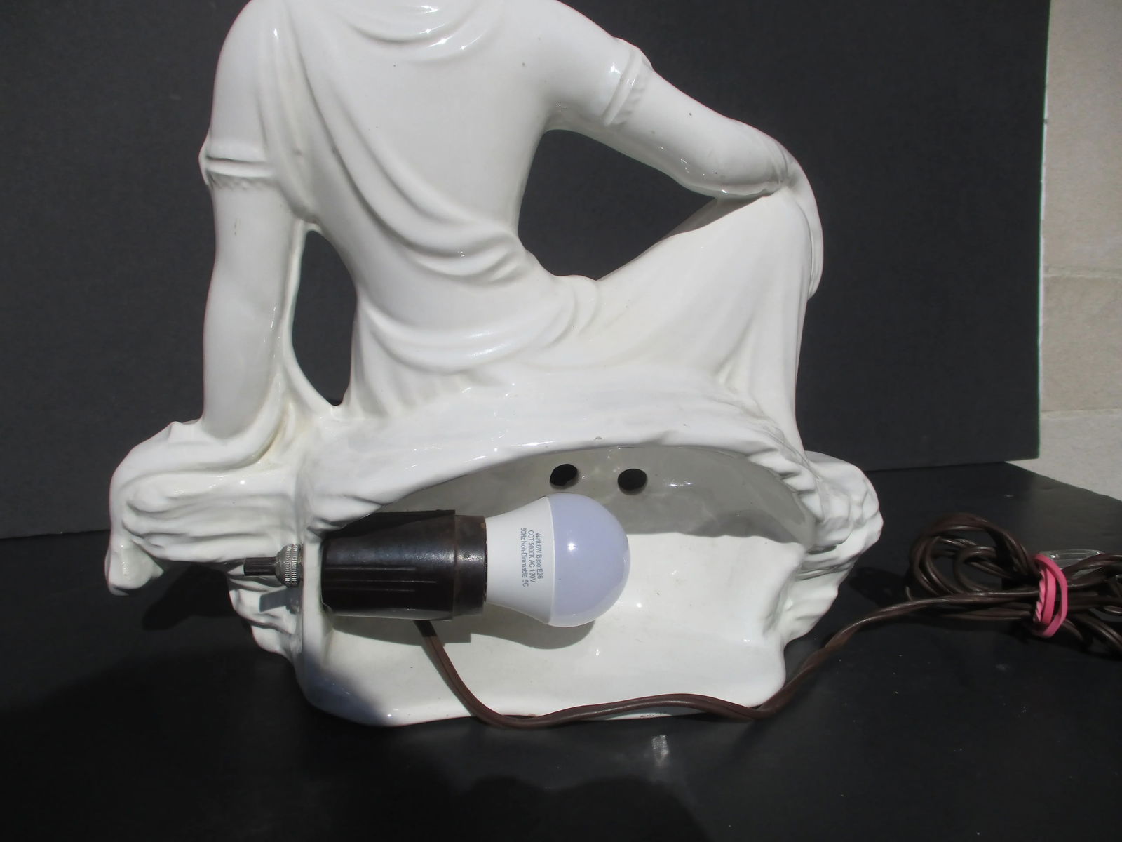 Porcelain Night Light Water Gazing Kuan Yin - 7