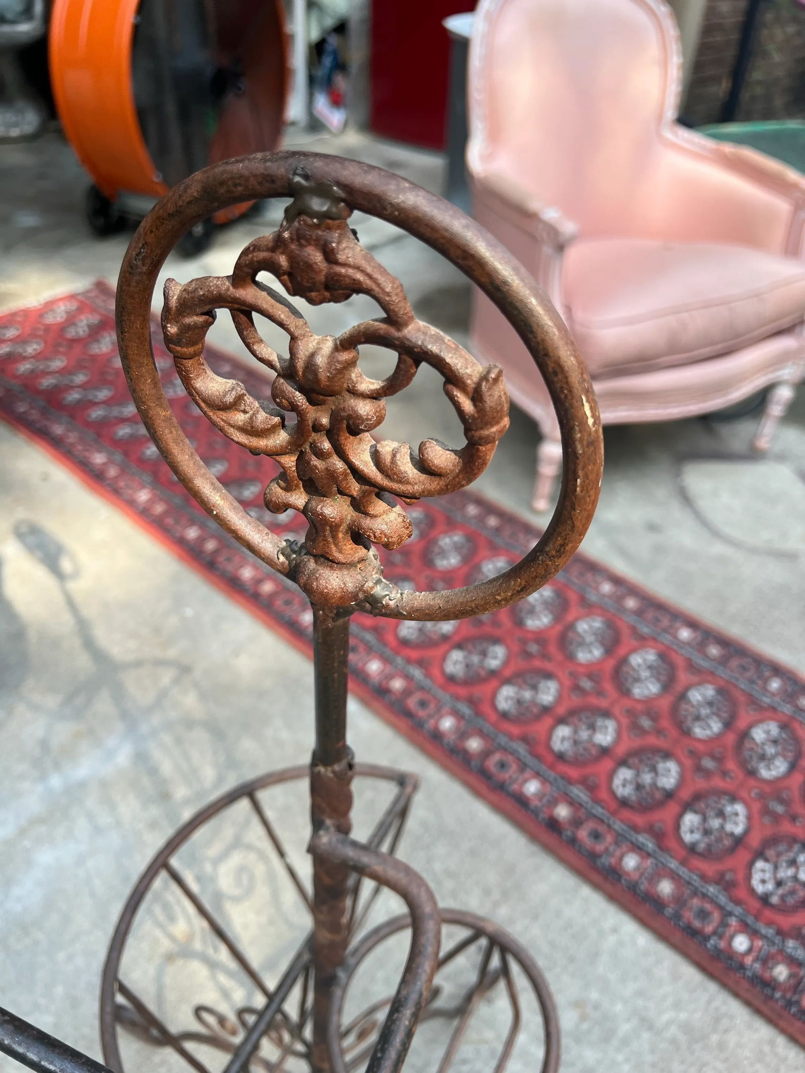 1970s Standing Wrought Iron Decorative Blanket Holder and Basket - 4