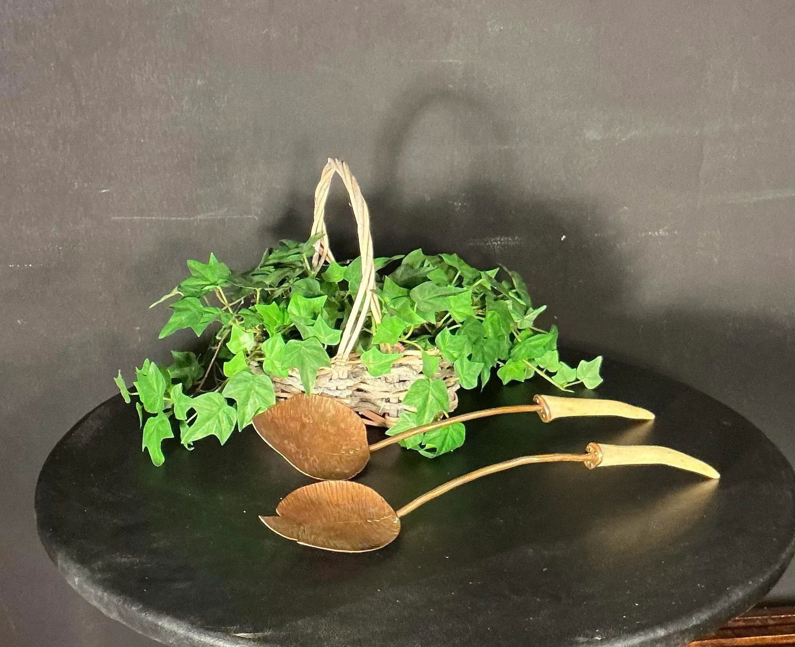 Copper Hand-Hammered Leaf Shape With Antler Spoon and Fork Salad Servers Vintage - 11