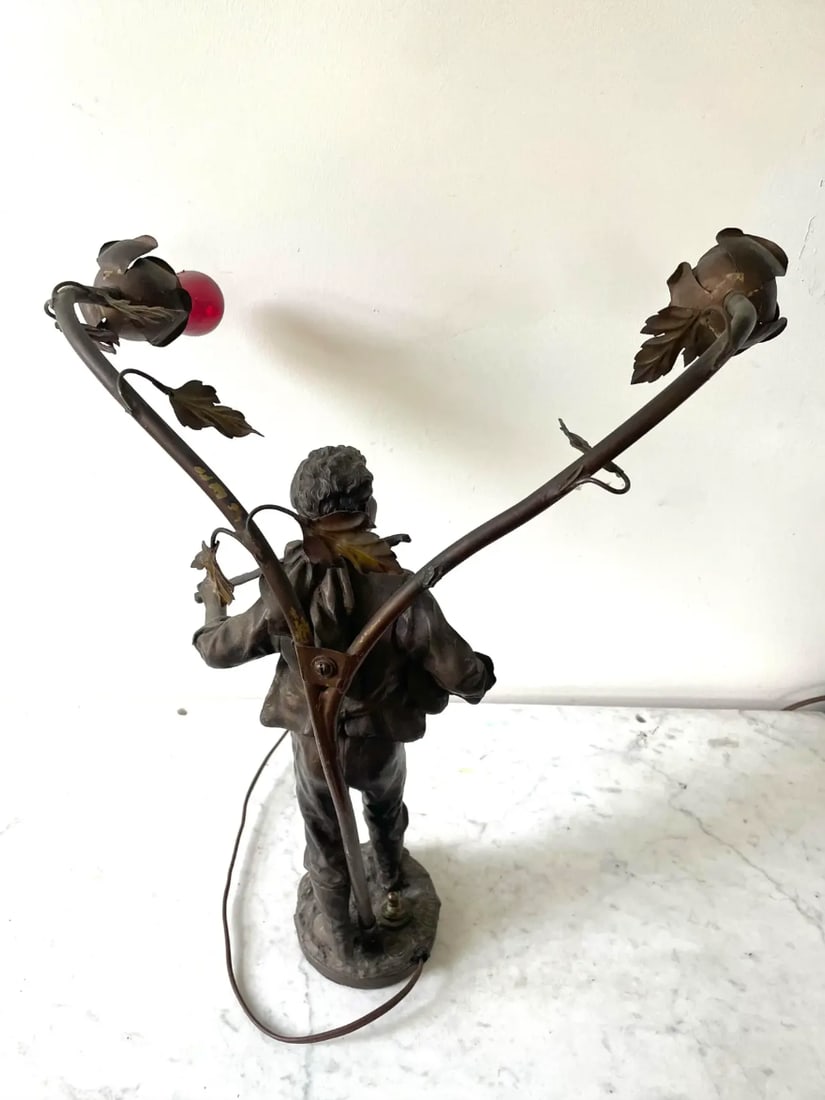 Vintage Art Nouveau Bronze Spelter Sculptured Table Lamp - Made in France - 4