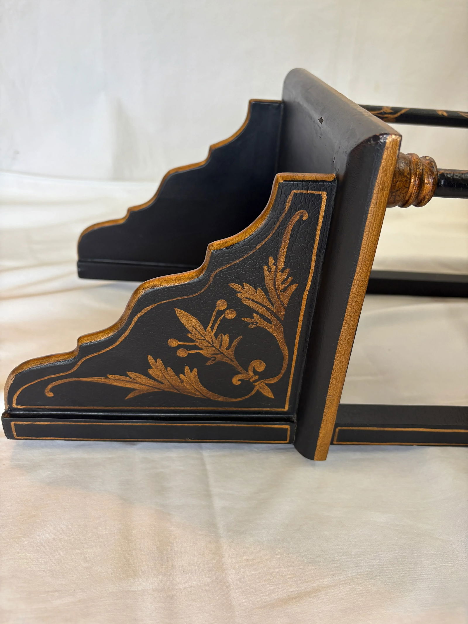 Wall Chinoiserie Three Tier Shelf - 4