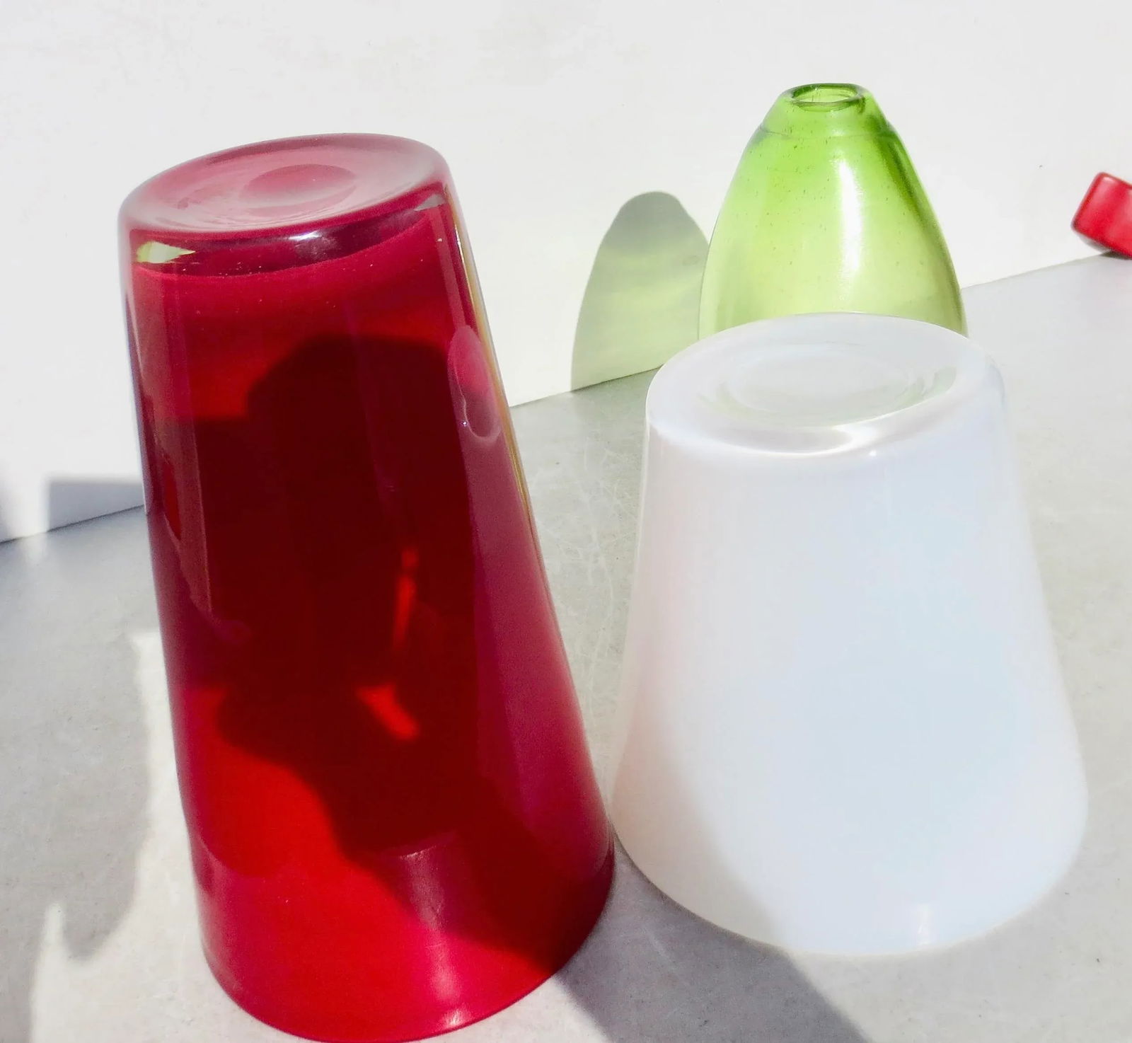 Late 20th Studio Glass Vases - Group of 3 - 4