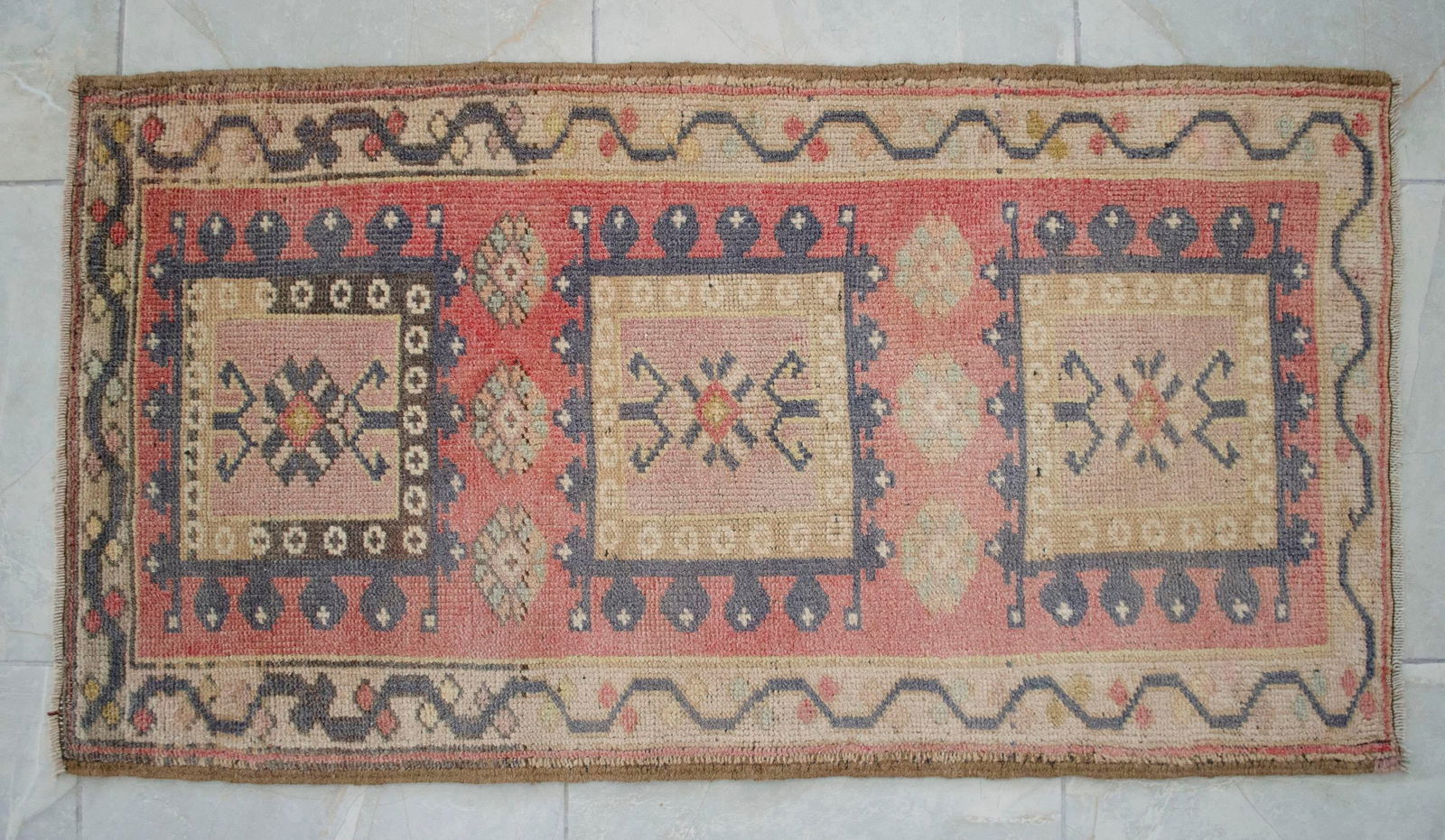 Hand Knotted Door Mat, Entryway Rug, Bath Mat, Kitchen Decor, Small Rug, Turkish Rug - 1"² - 13