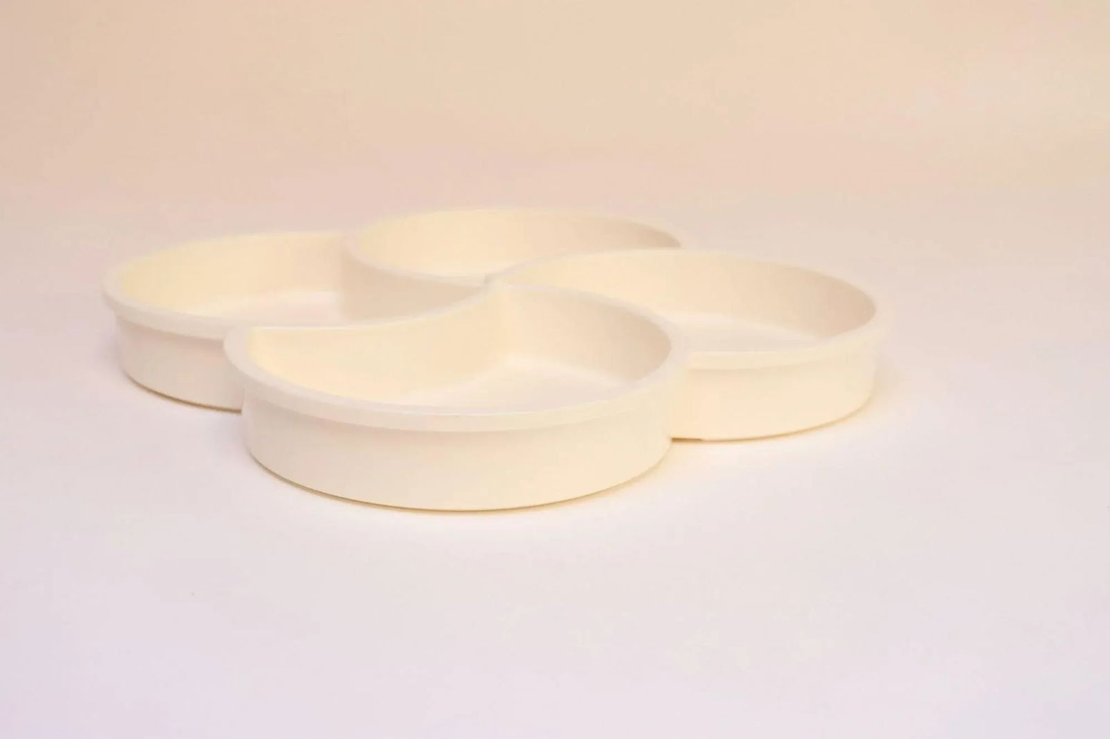 Danish Modern Beige Pinwheel Divided Snack Tray or Serving Platter by Gunnar Cyren for Dansk - 4