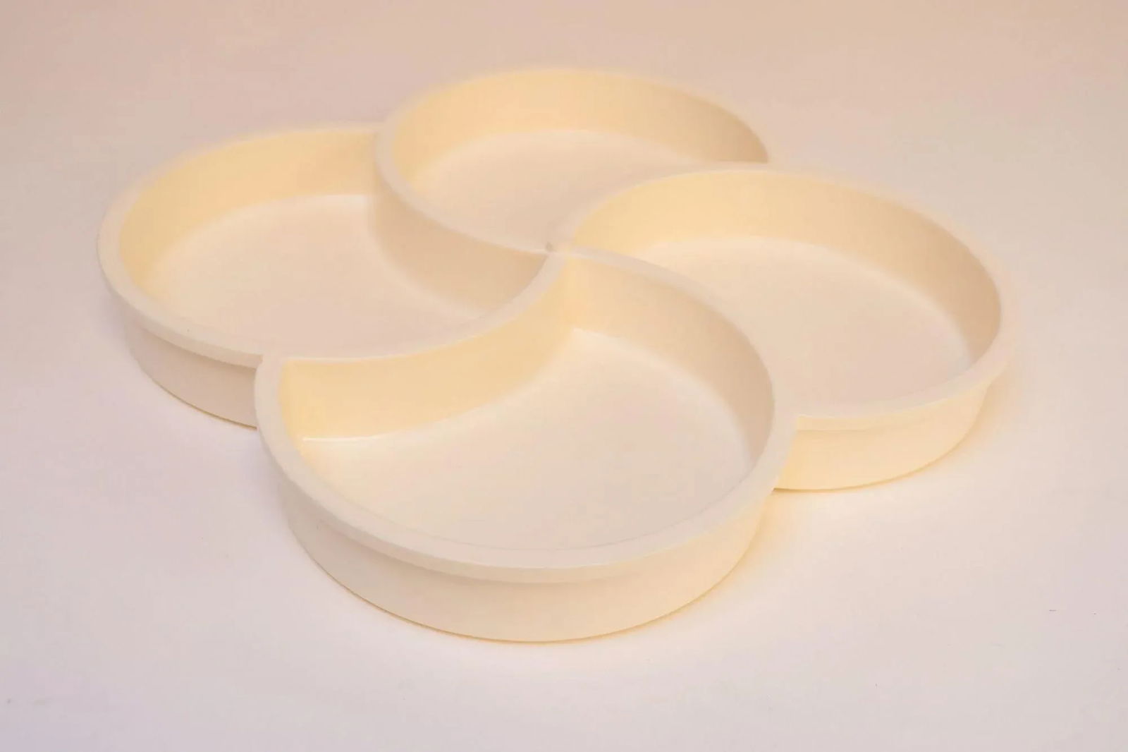 Danish Modern Beige Pinwheel Divided Snack Tray or Serving Platter by Gunnar Cyren for Dansk - 5