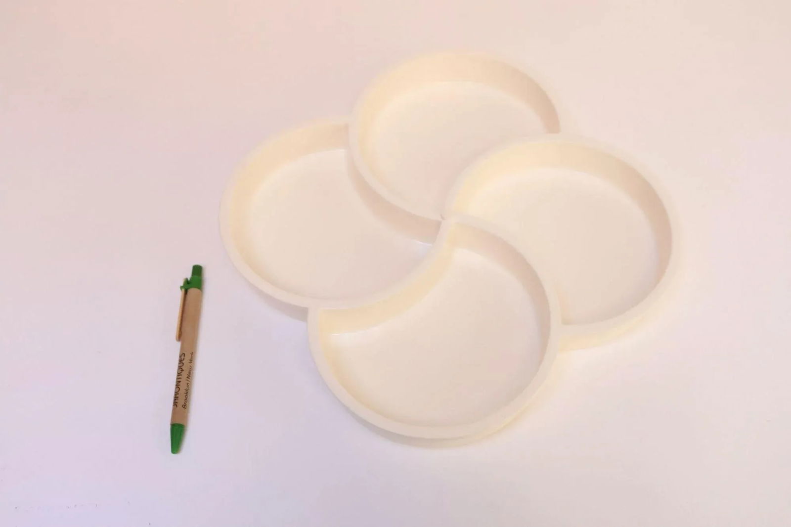 Danish Modern Beige Pinwheel Divided Snack Tray or Serving Platter by Gunnar Cyren for Dansk - 7