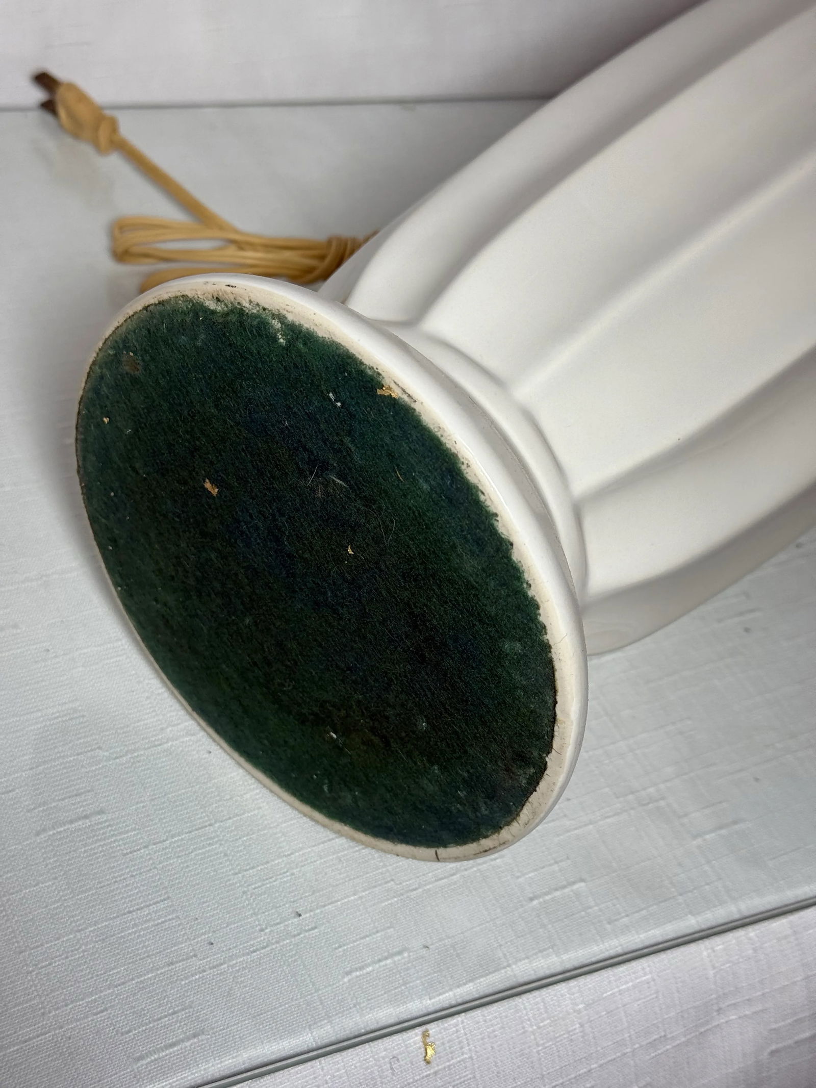 Mid 20th Century Elegant Vintage Mid-Century Danish Modern Ceramic Fluted Table Lamp With Walnut Acc - 10