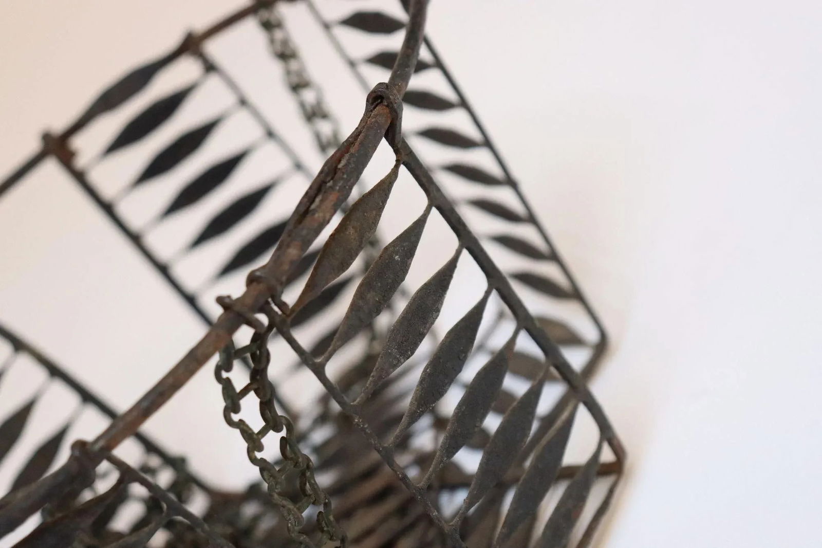 Antique American Primitive Hanging Wire Egg Basket / Planter - 13